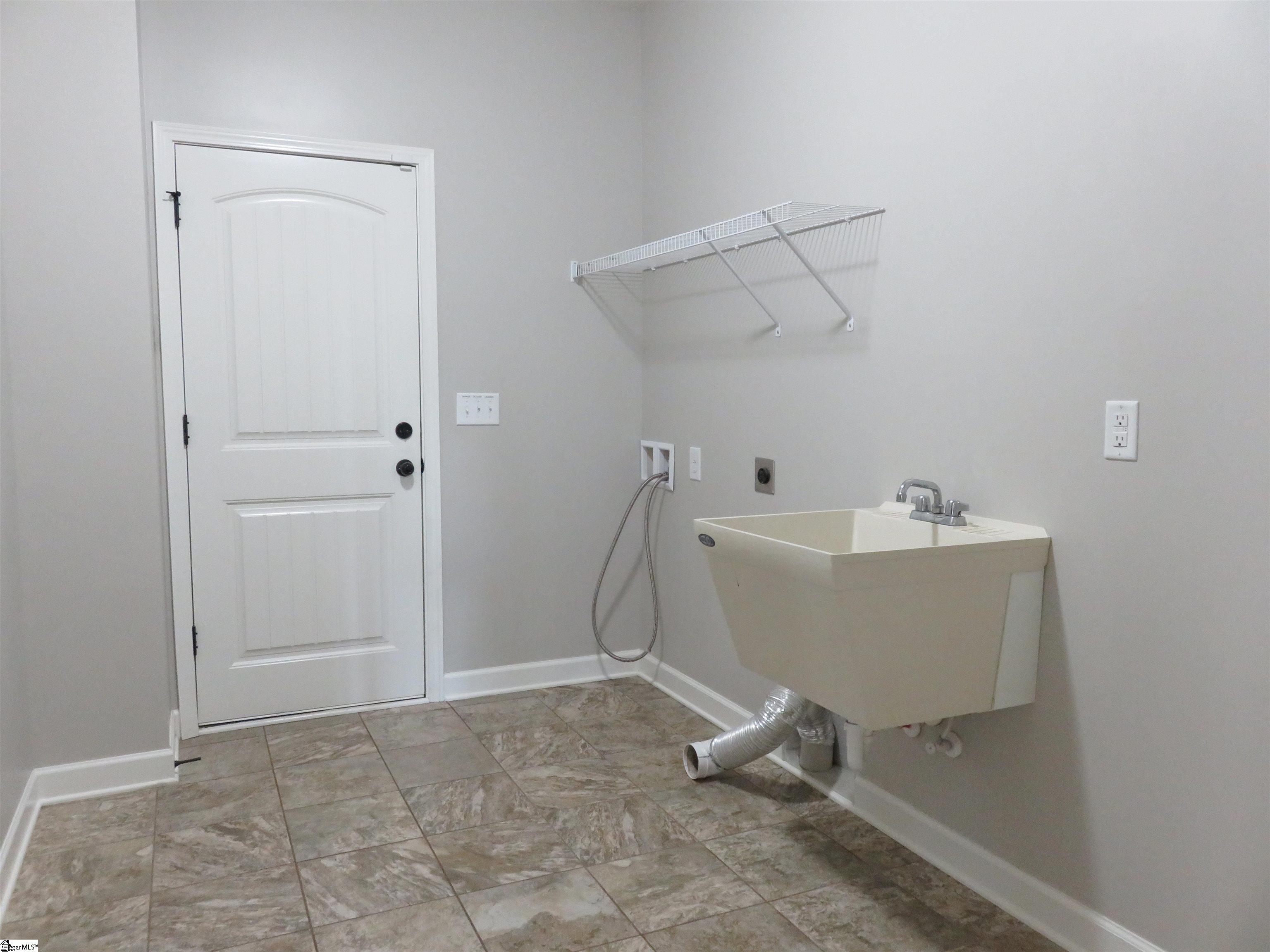 73 Lebanon Court Property Photo 21