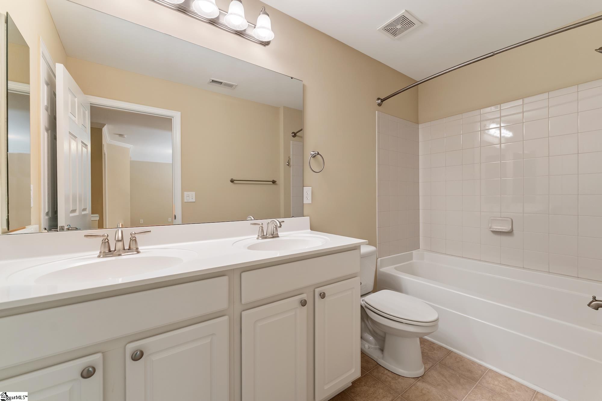 419 Cedar Pines Drive Property Photo 23