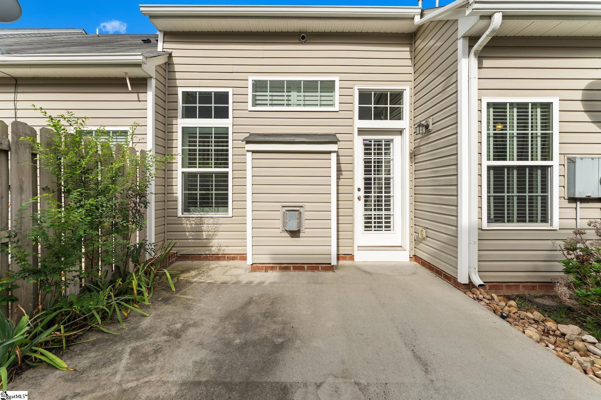 419 Cedar Pines Drive Property Photo 30