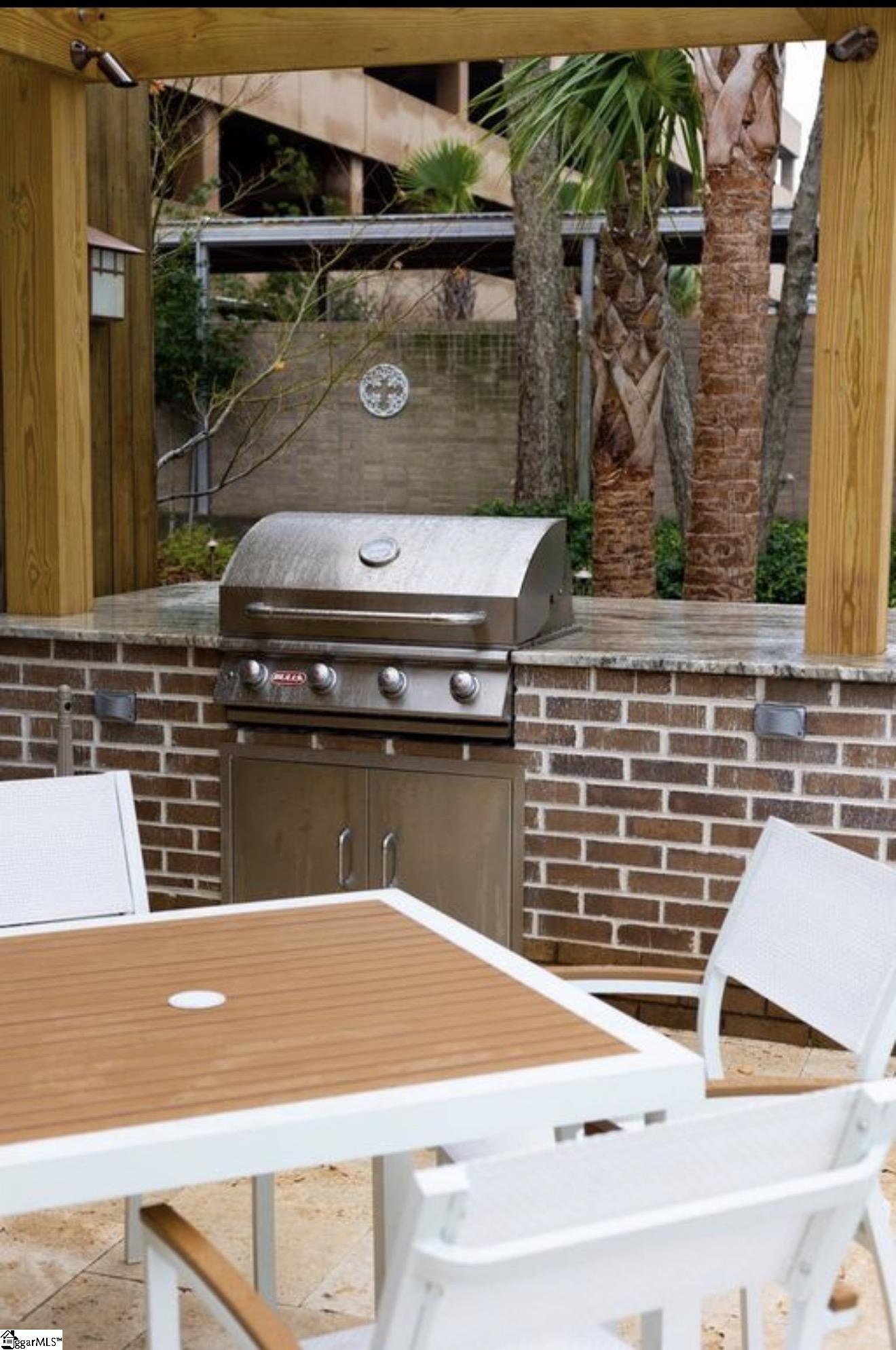 1520 Senate Apt 125 Street Property Photo 8