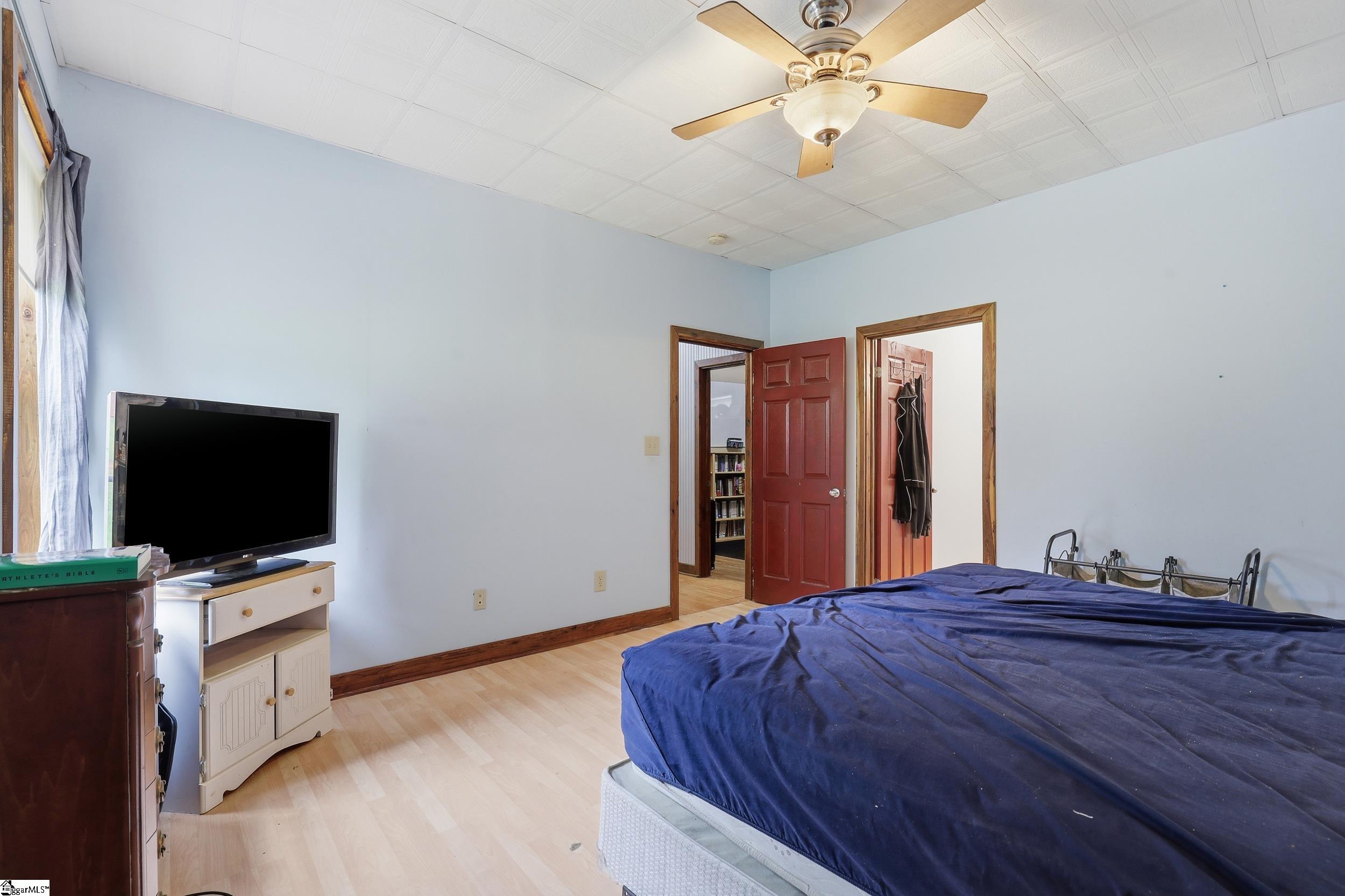 213 Highland Forest Drive Property Photo 15