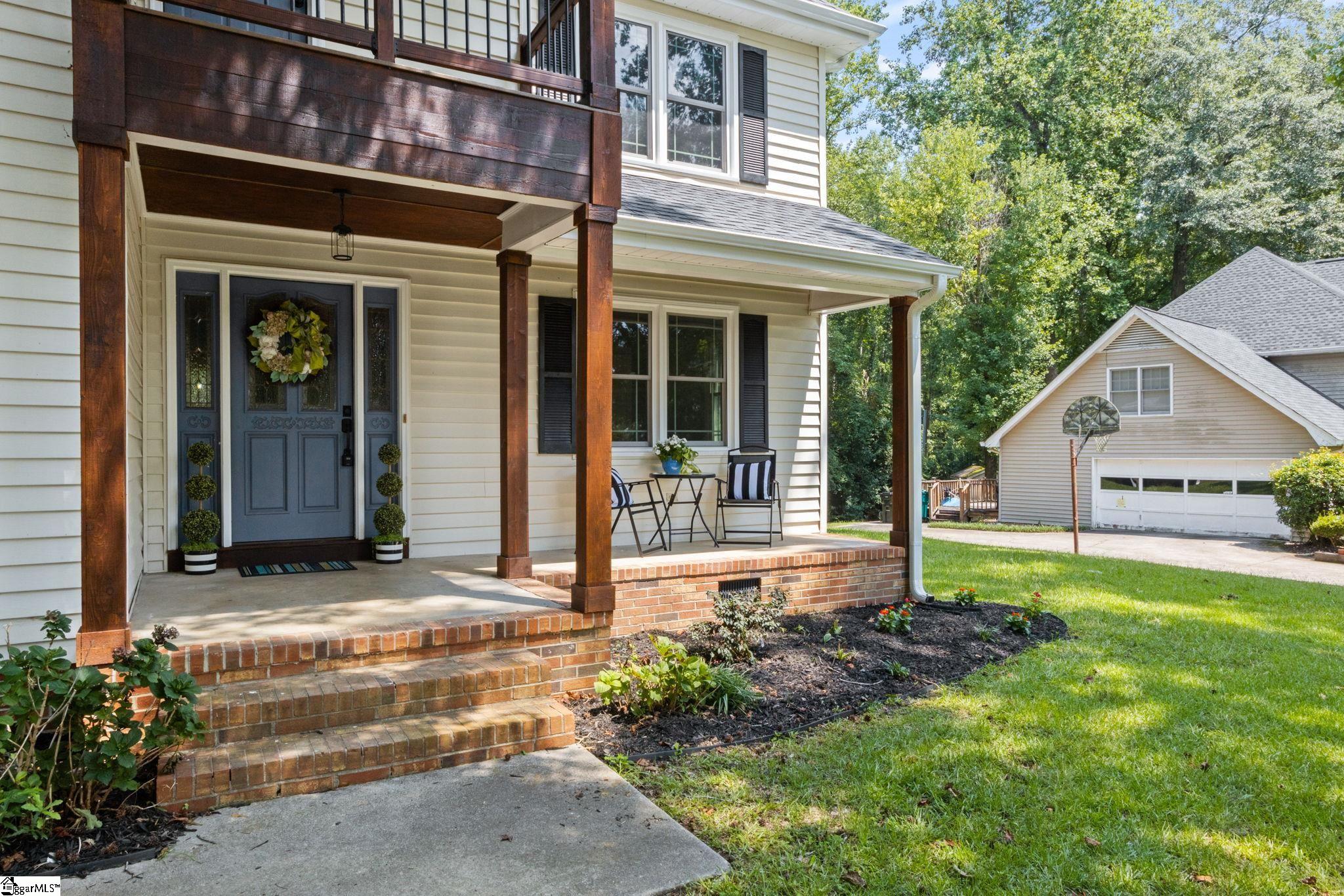 201 Hillpine Drive Property Photo 3