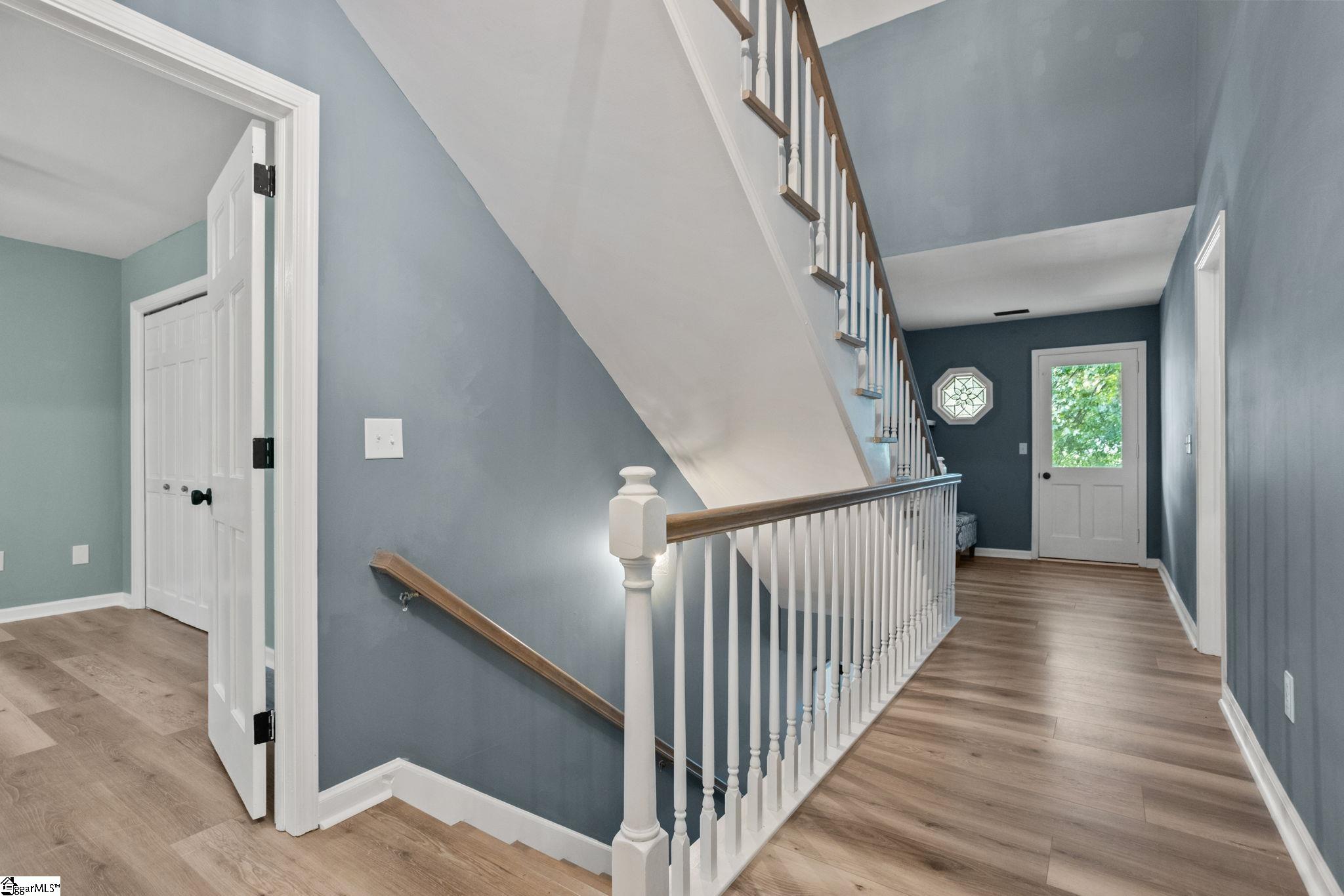 201 Hillpine Drive Property Photo 12