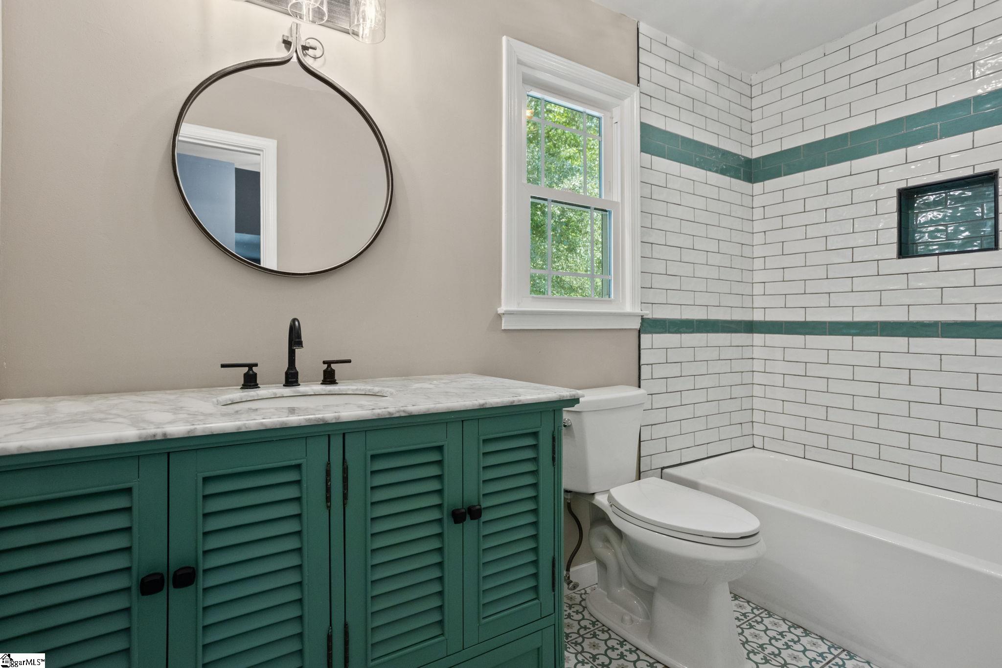 201 Hillpine Drive Property Photo 19