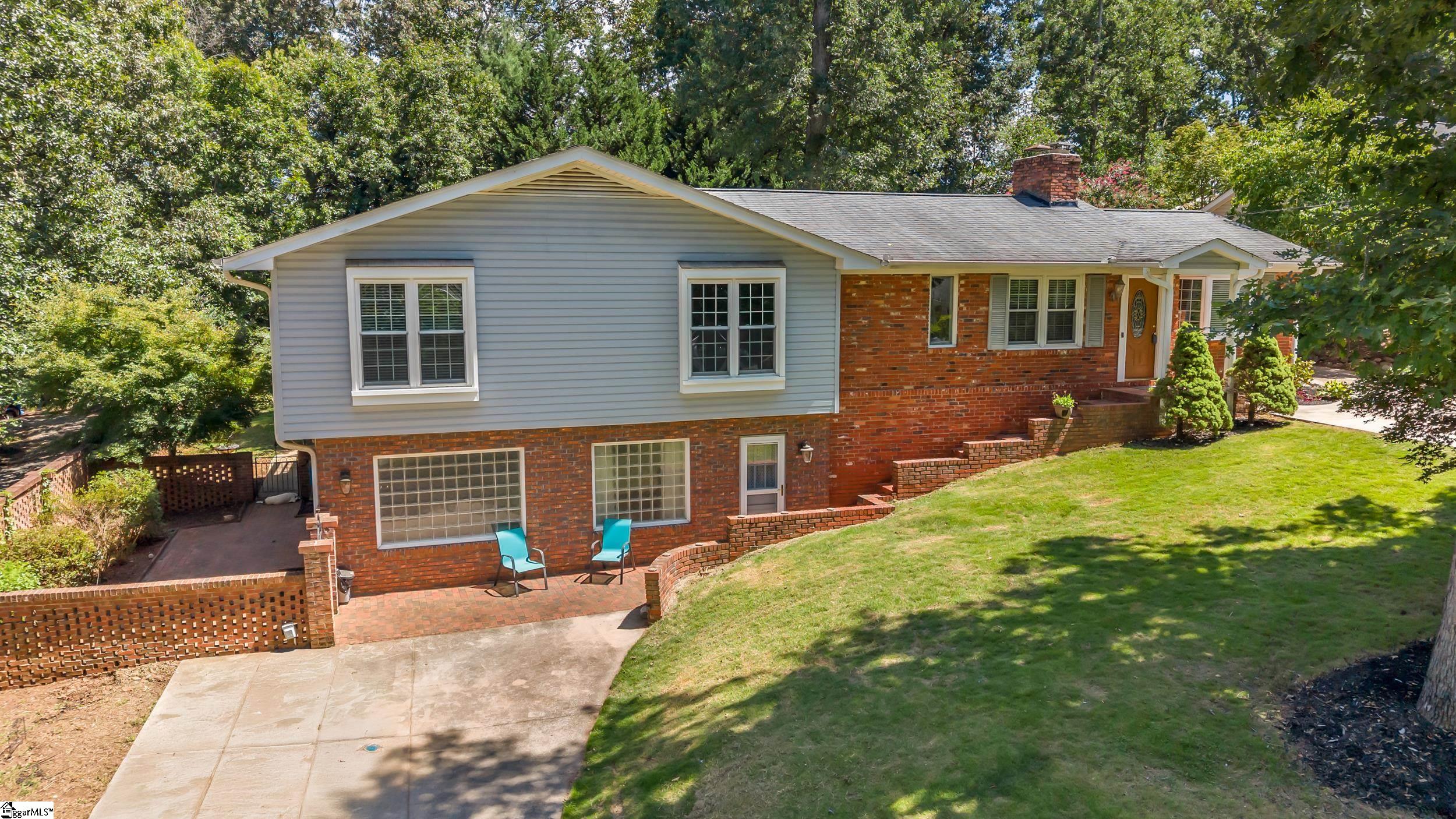 17 Zelma Drive Property Photo 2