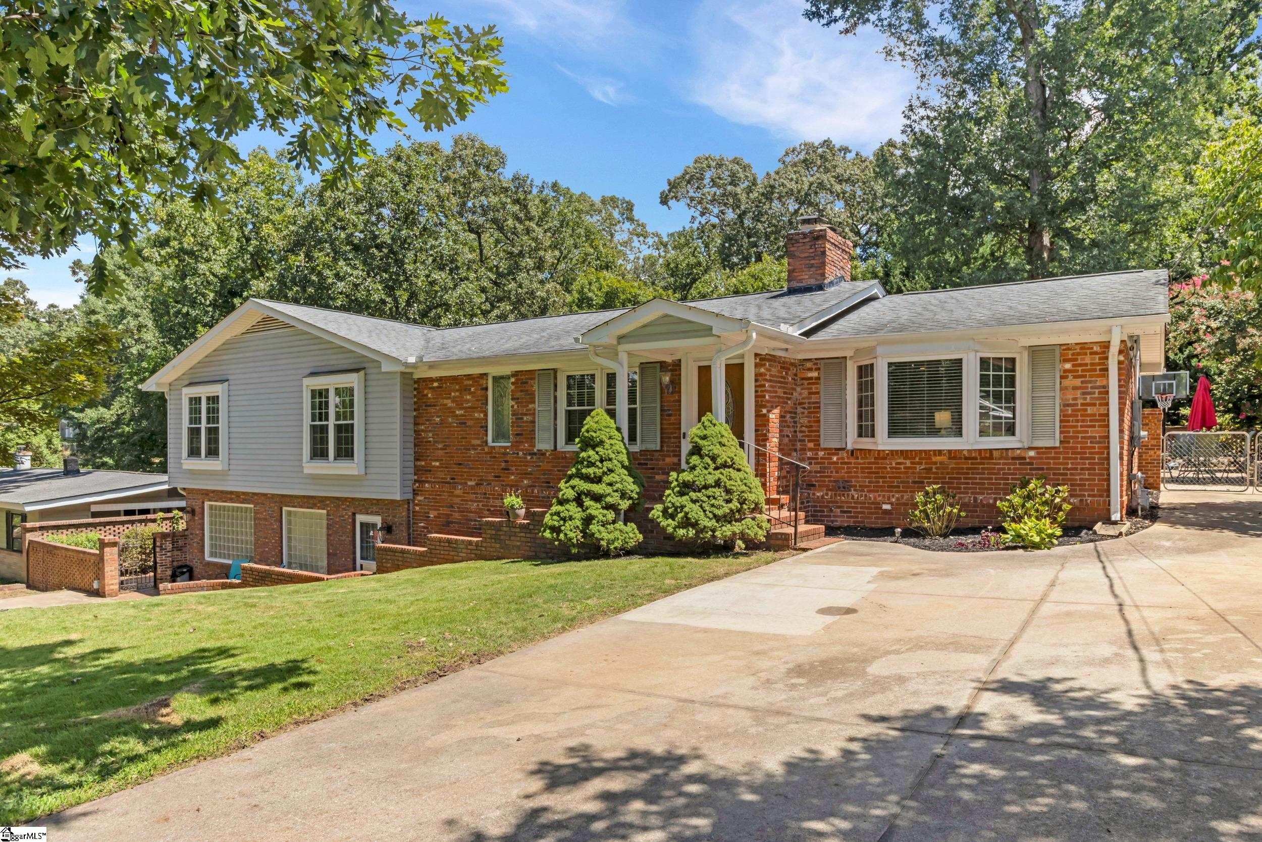 17 Zelma Drive Property Photo 3