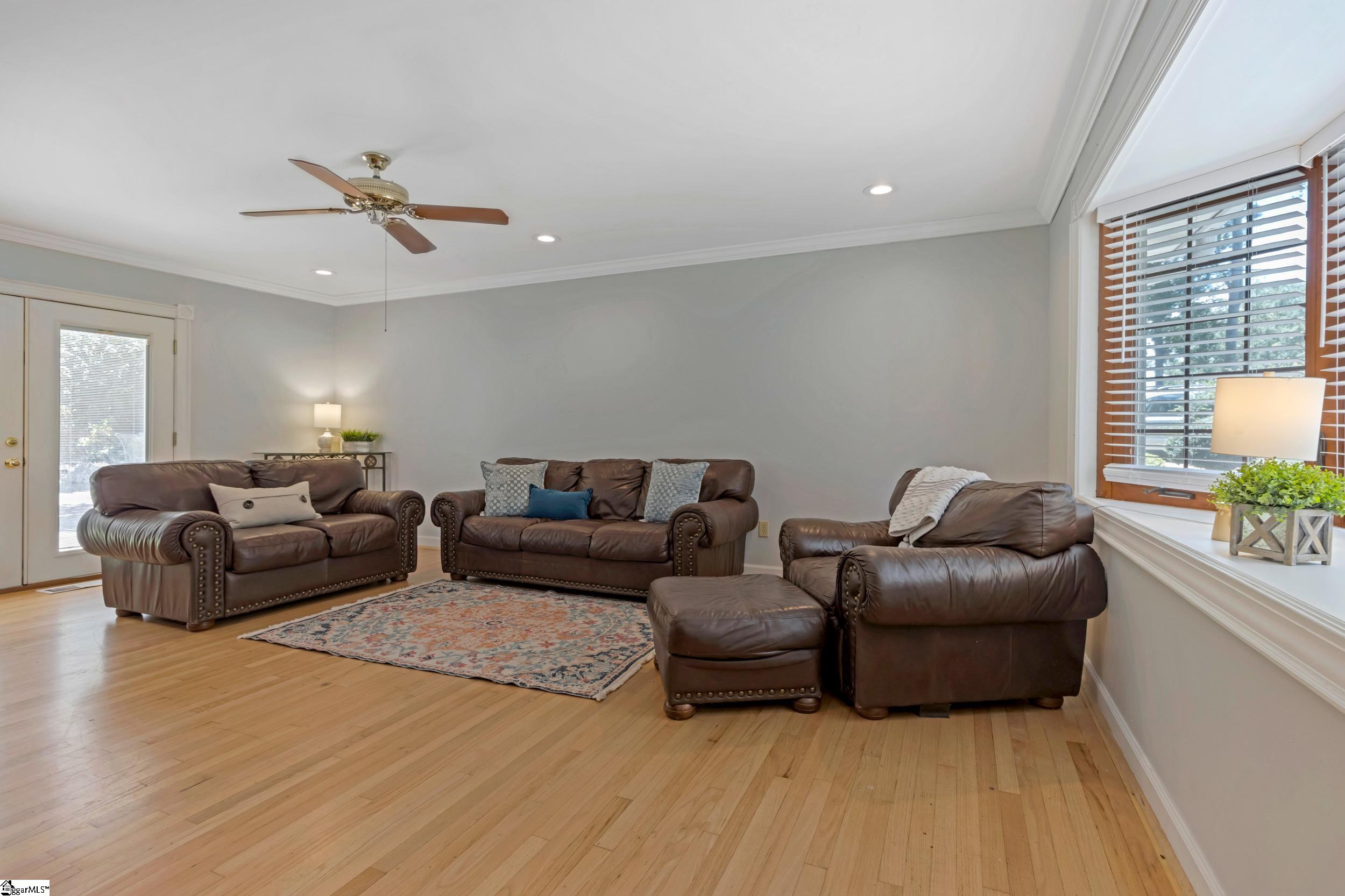 17 Zelma Drive Property Photo 6
