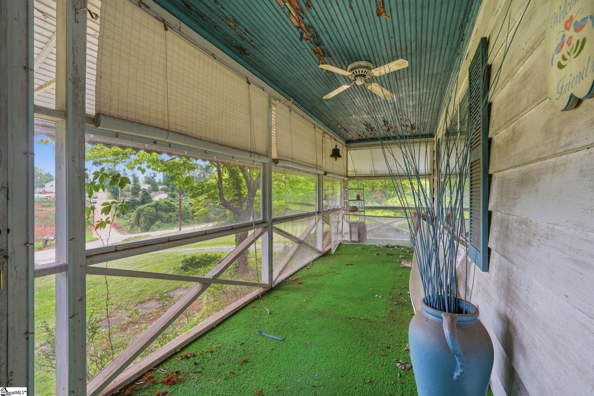 1600308 Property Photo 37