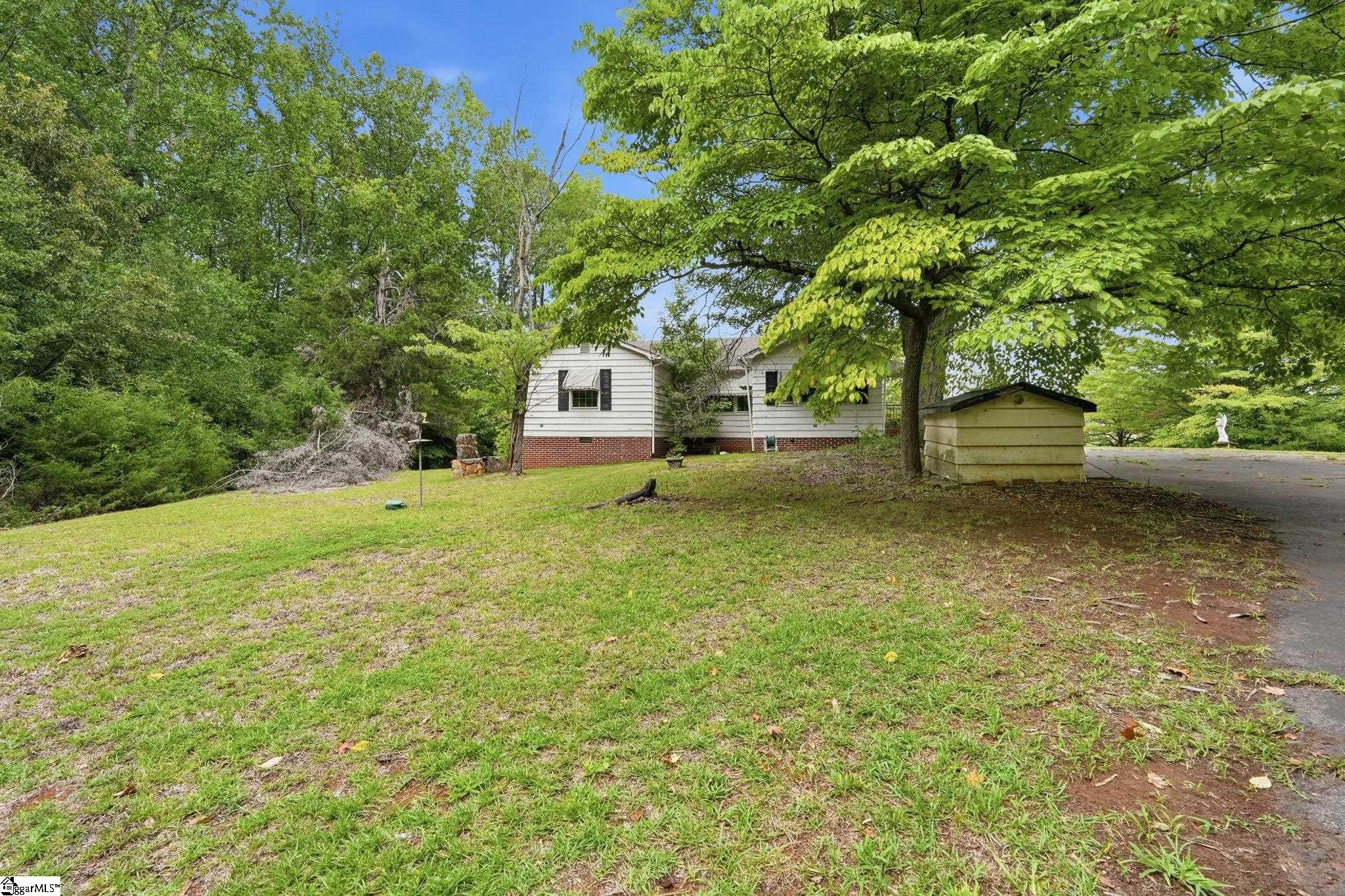 1600308 Property Photo 39