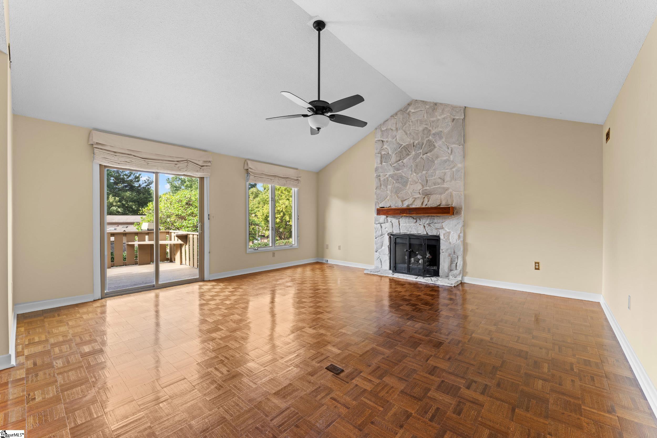 129 Tanager Circle Property Photo 6