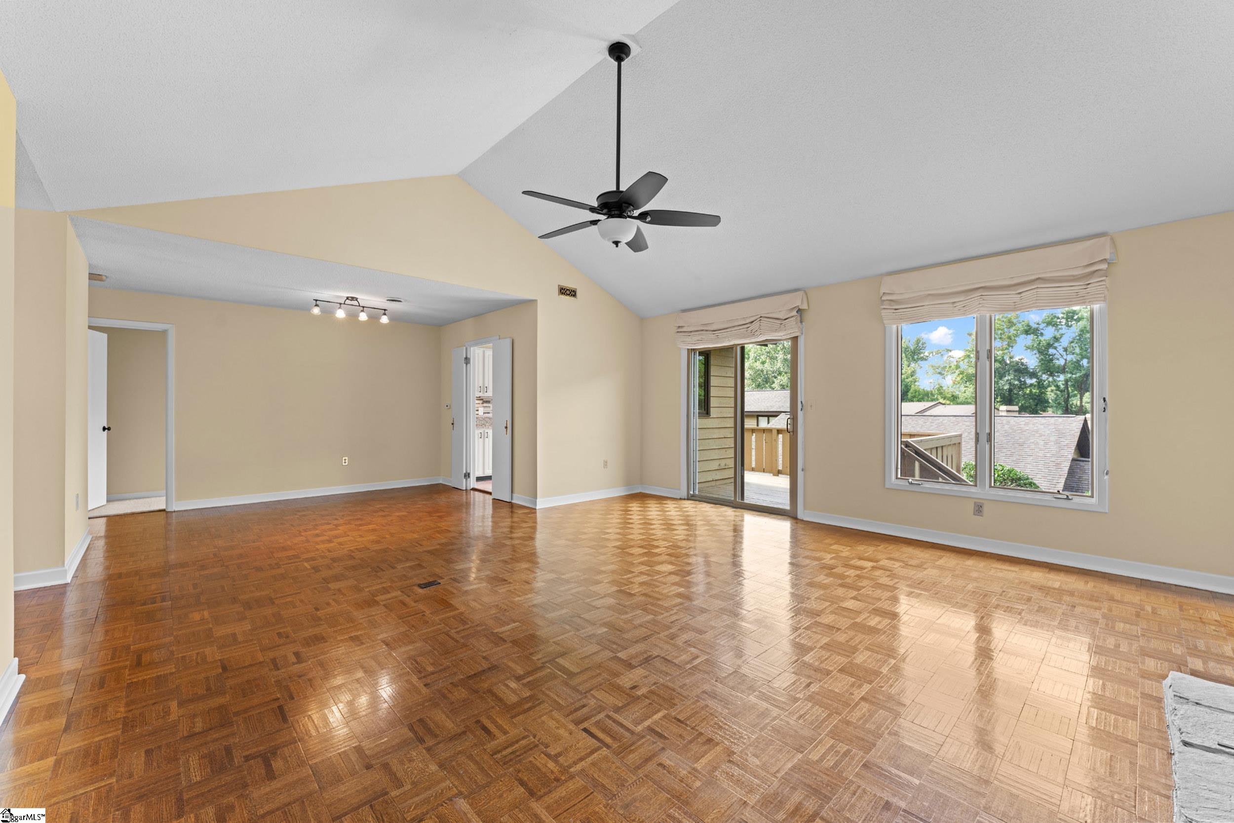 129 Tanager Circle Property Photo 8