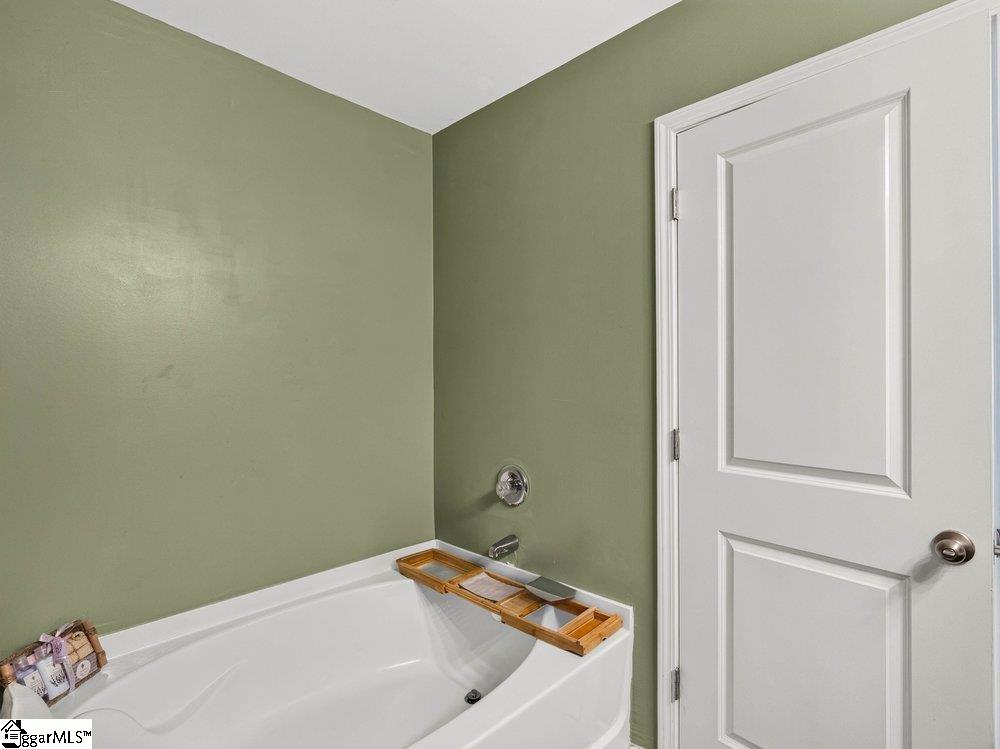 904 Liberty Walk Lane Property Photo 16