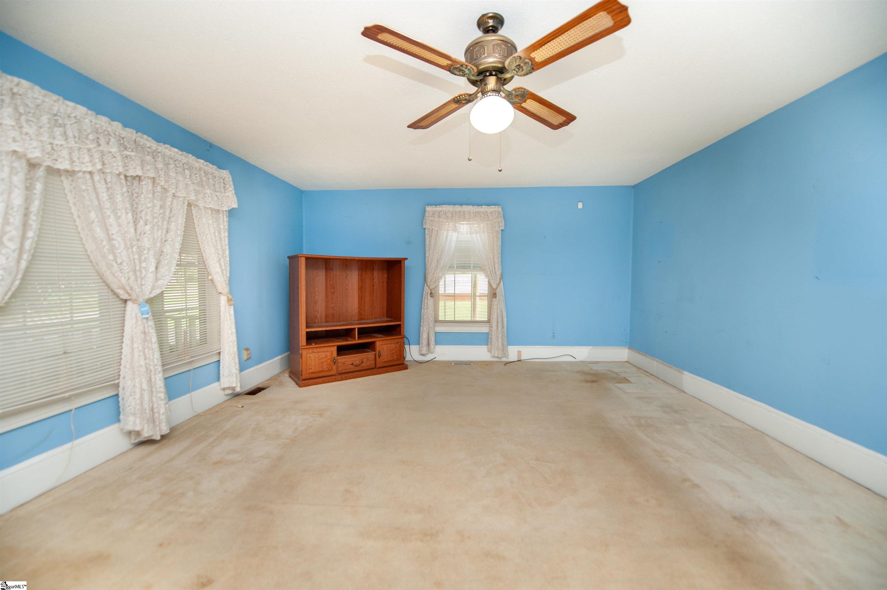 609 S Georgia Avenue Property Photo 6