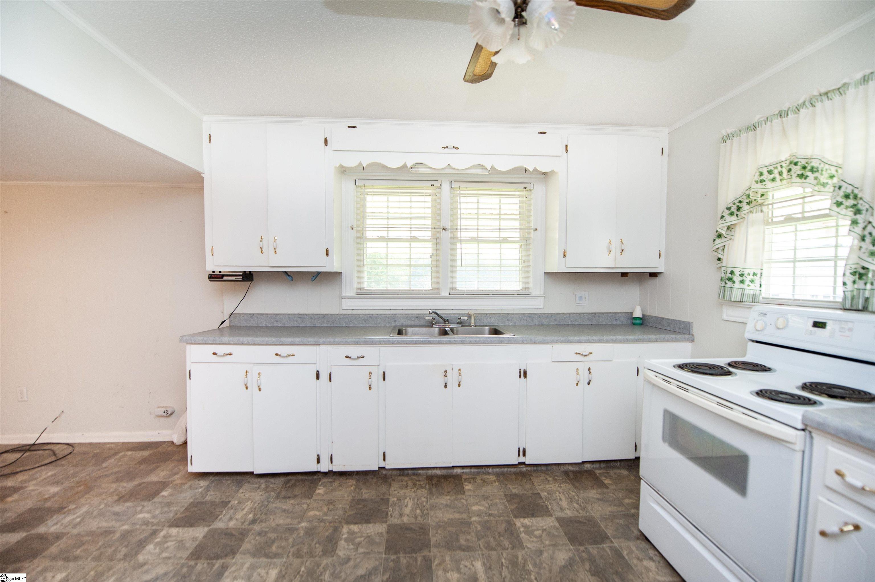 609 S Georgia Avenue Property Photo 16