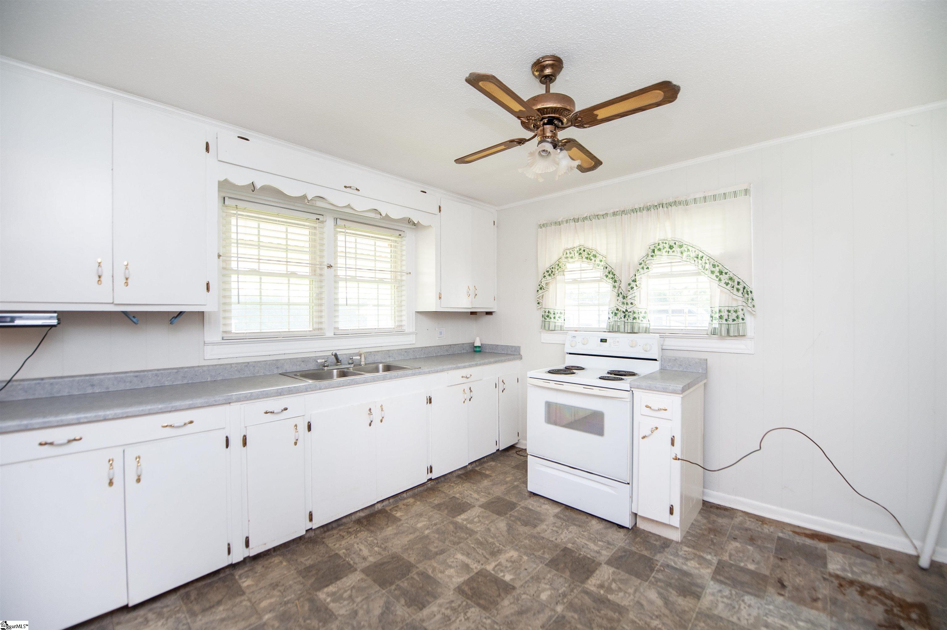 609 S Georgia Avenue Property Photo 17