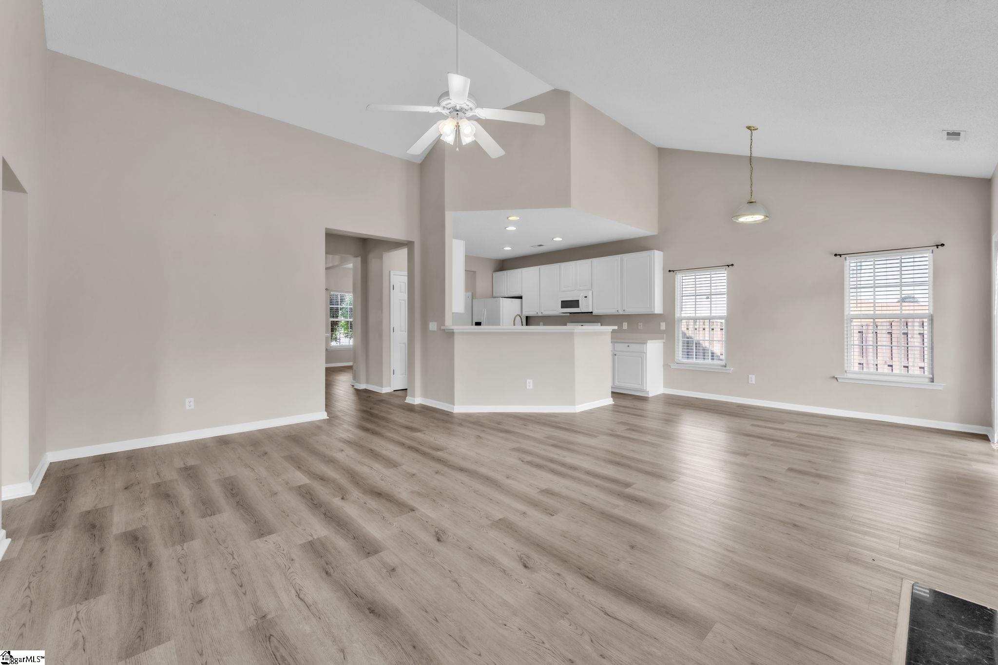 201 N Orchard Farms Avenue Property Photo 8
