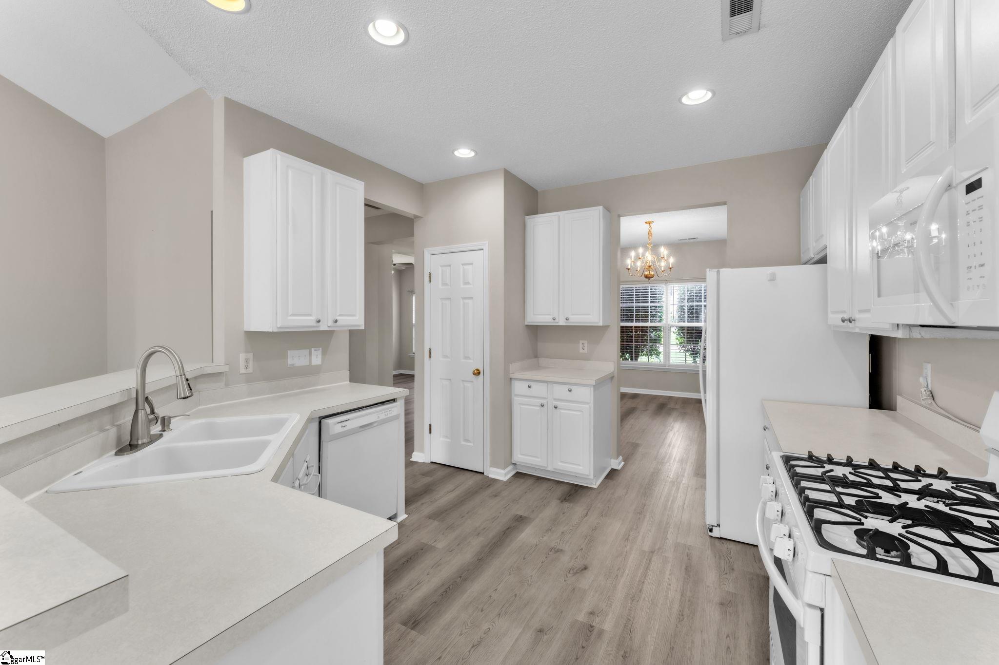 201 N Orchard Farms Avenue Property Photo 11