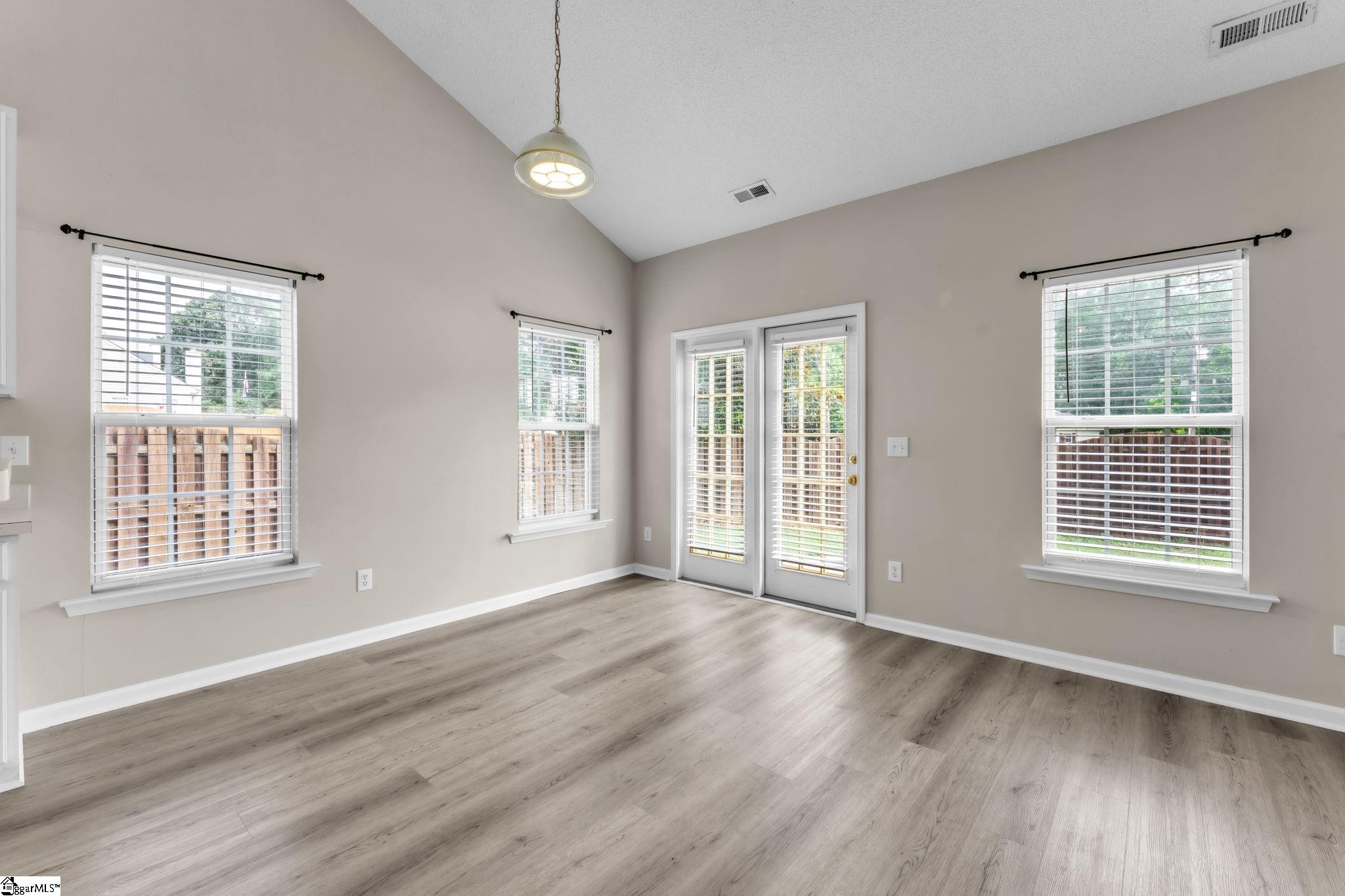 201 N Orchard Farms Avenue Property Photo 12