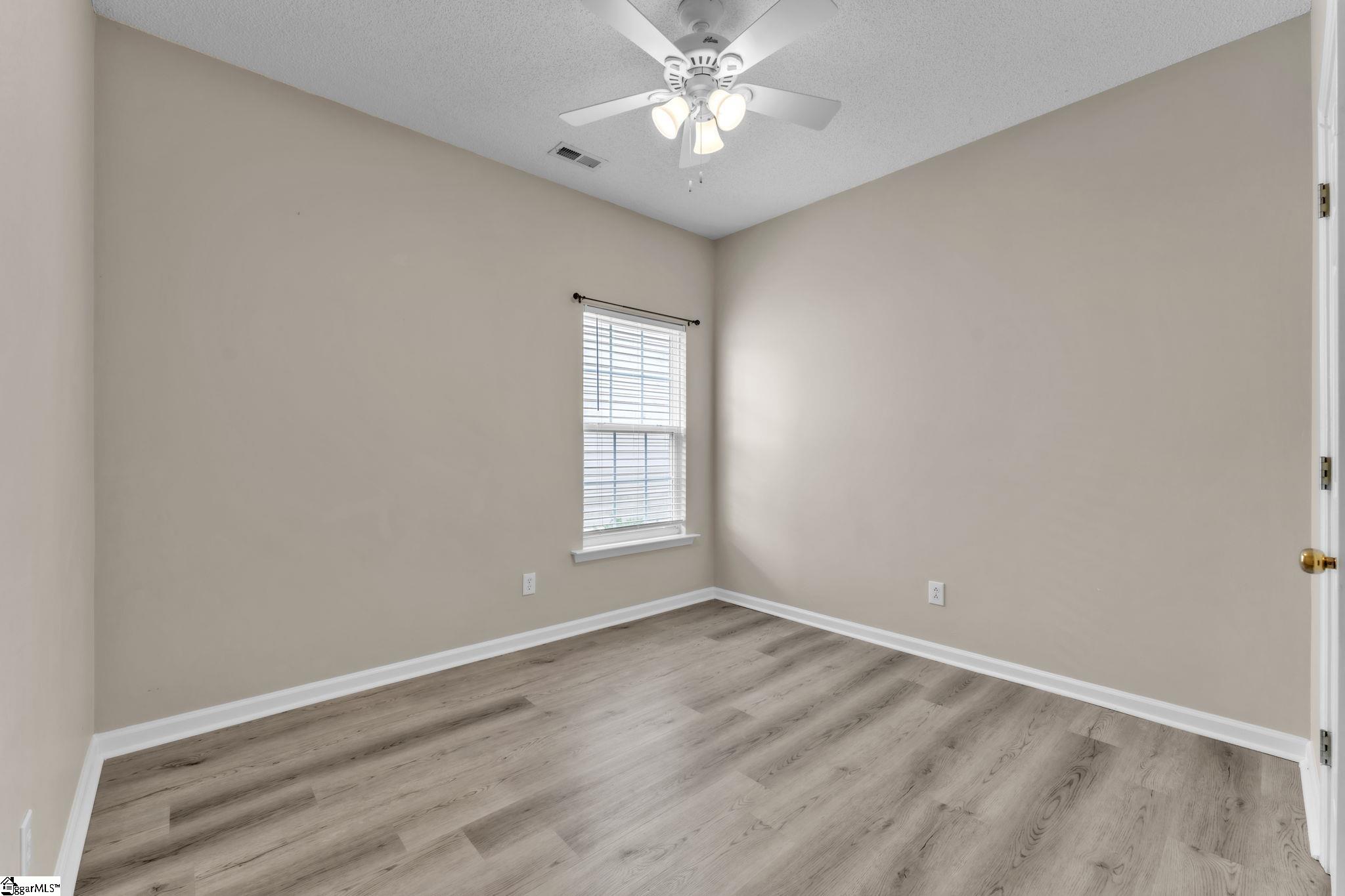 201 N Orchard Farms Avenue Property Photo 18