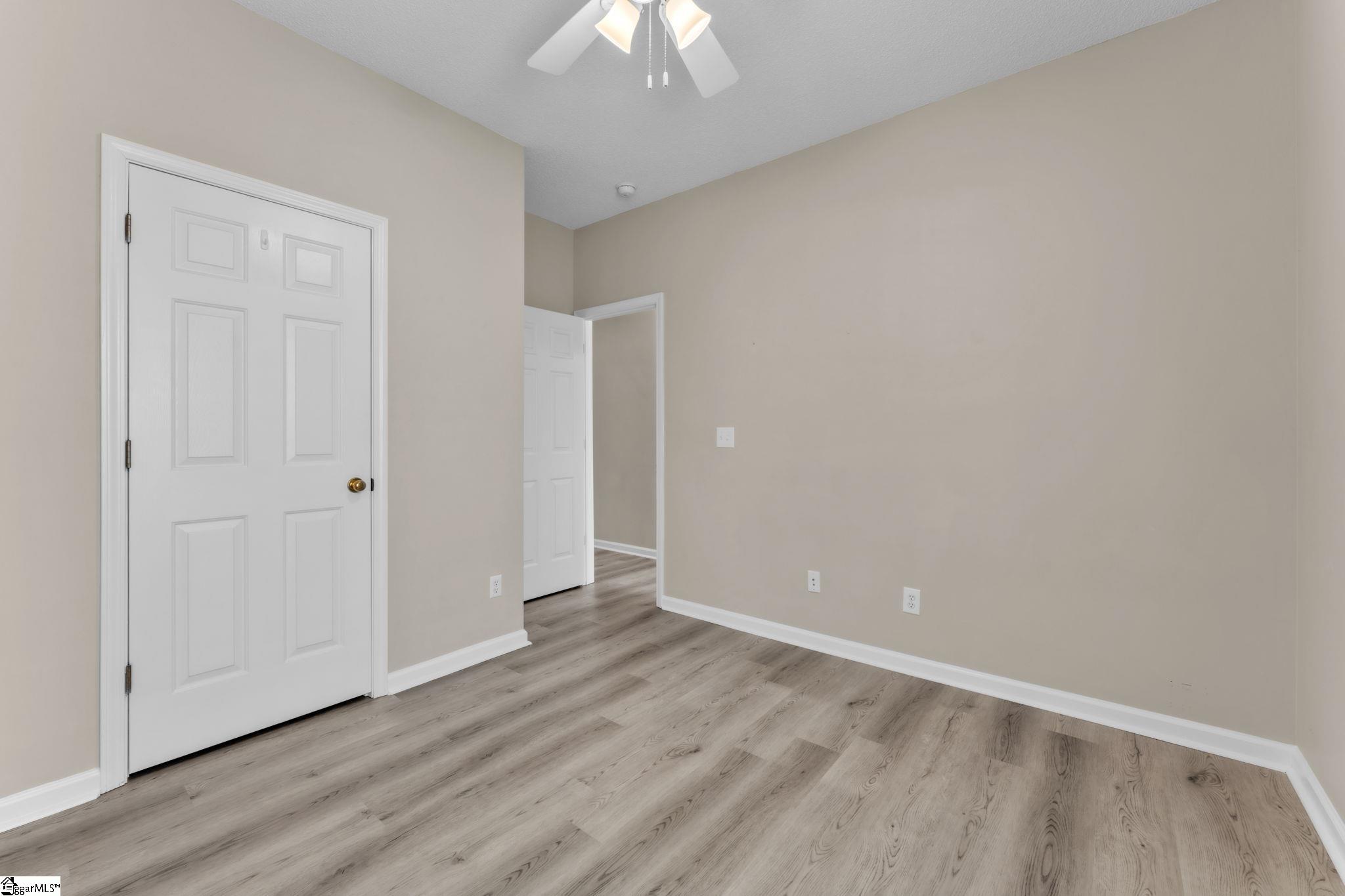 201 N Orchard Farms Avenue Property Photo 19
