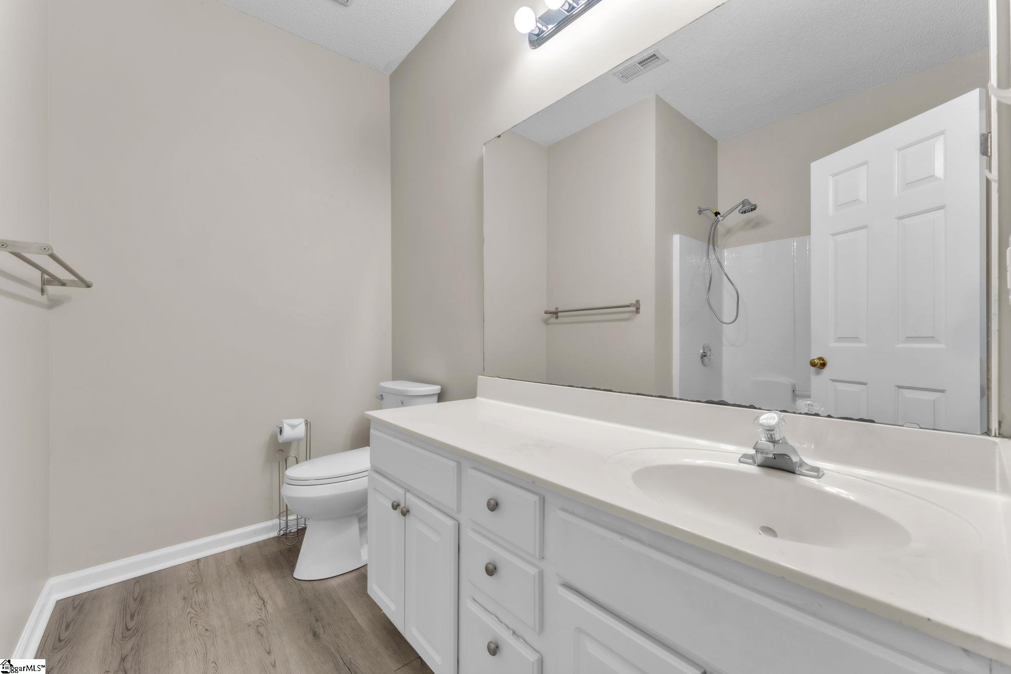 201 N Orchard Farms Avenue Property Photo 21