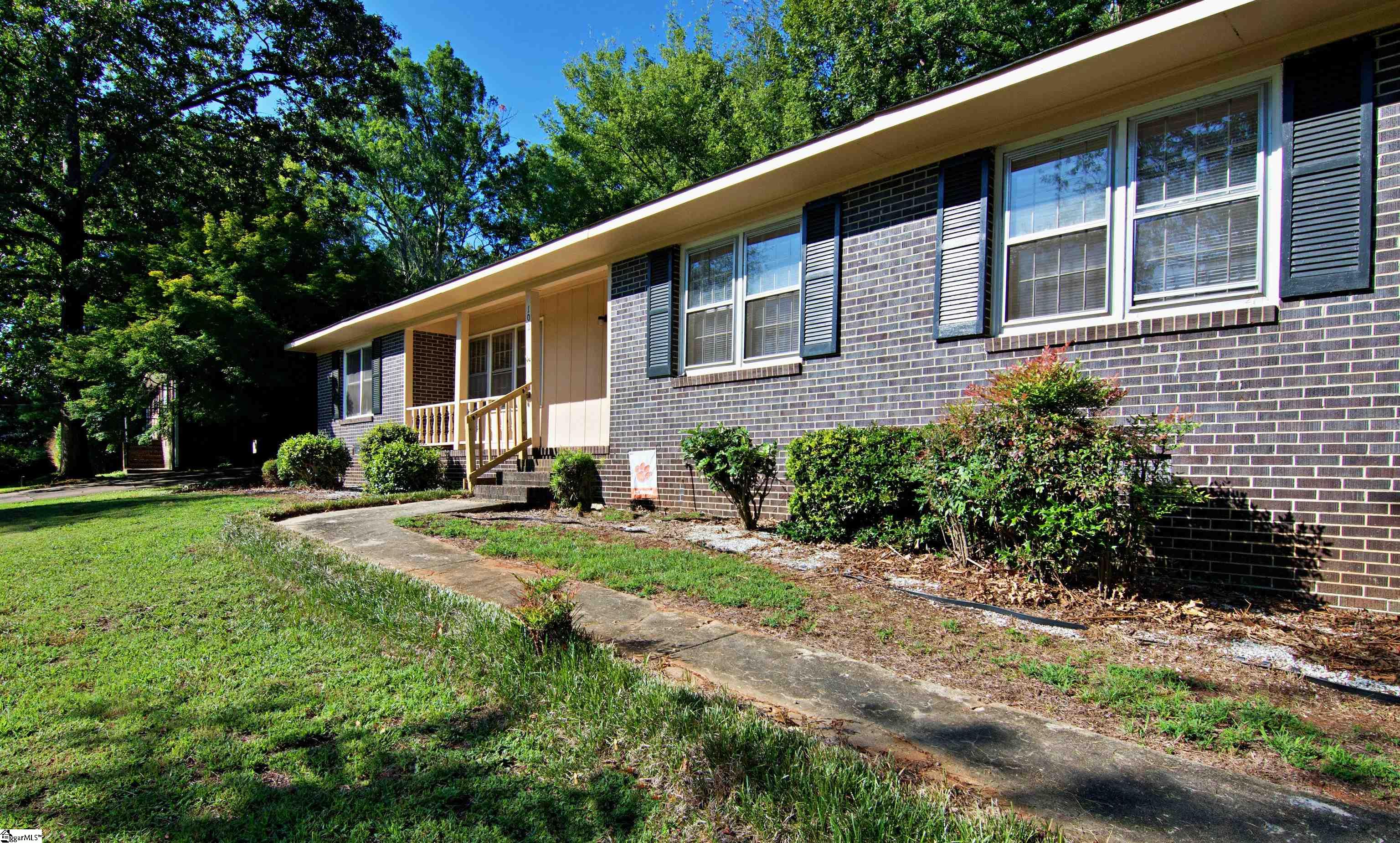 102 Broad Street Property Photo 3