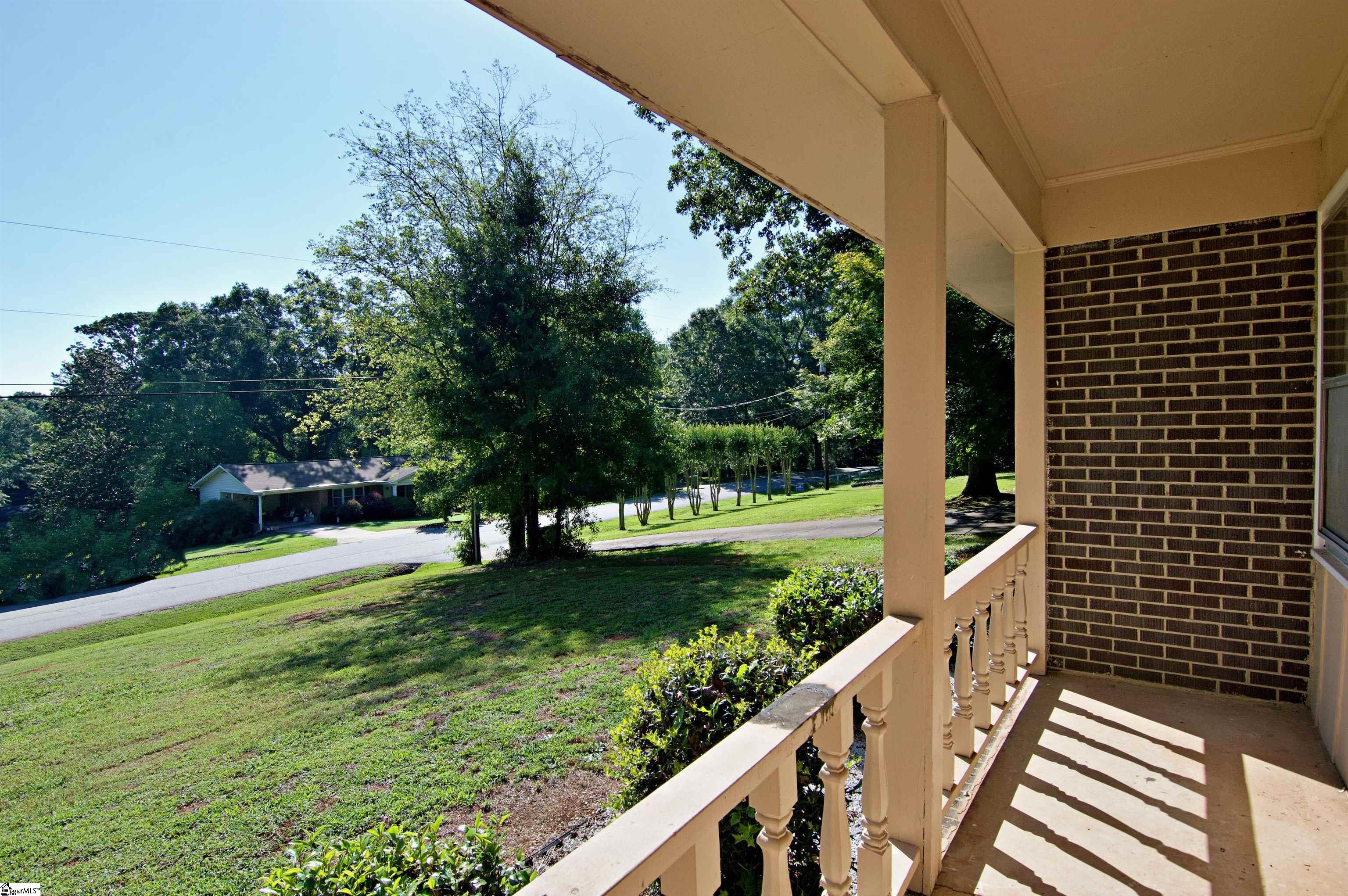 102 Broad Street Property Photo 4