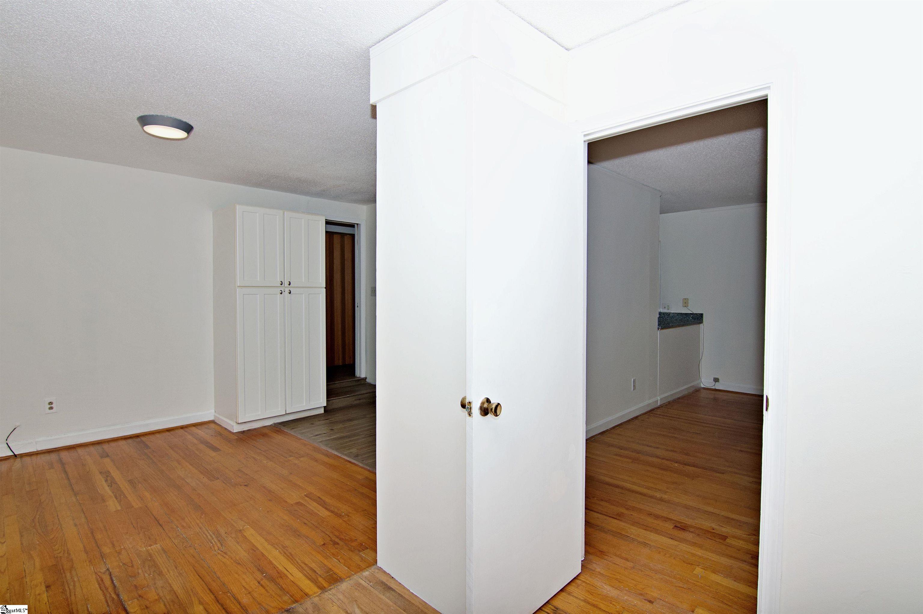 102 Broad Street Property Photo 6