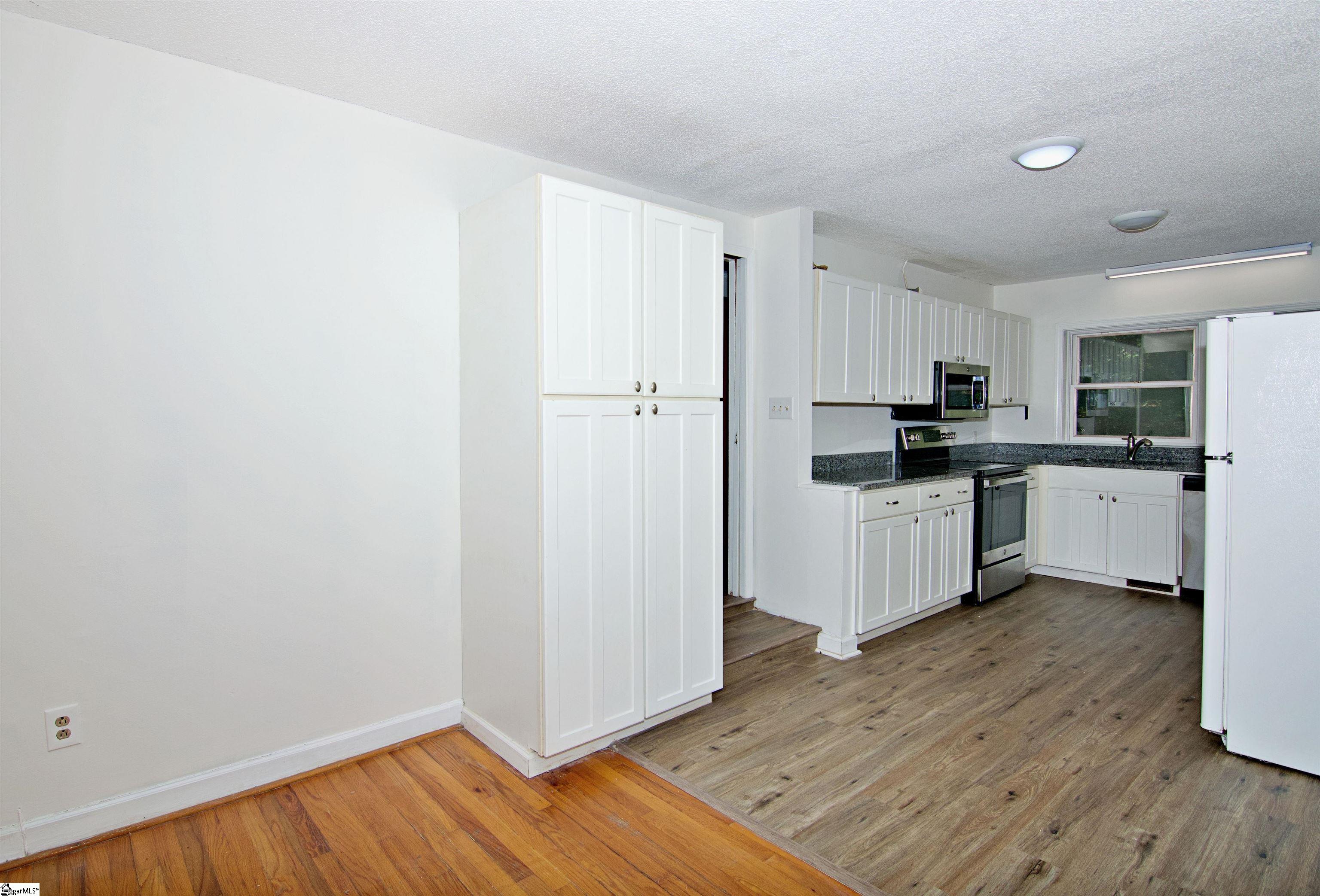 102 Broad Street Property Photo 7