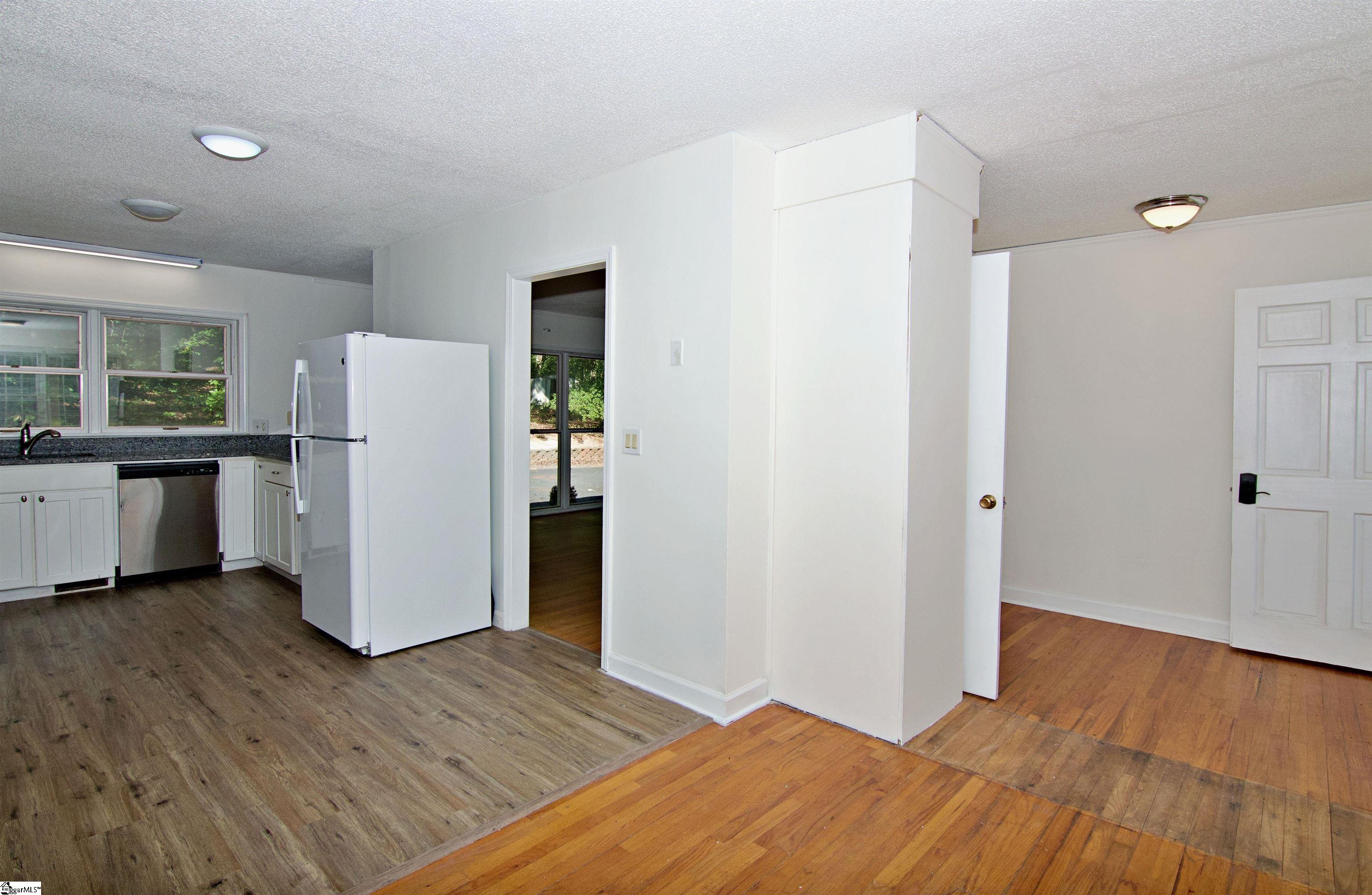 102 Broad Street Property Photo 8