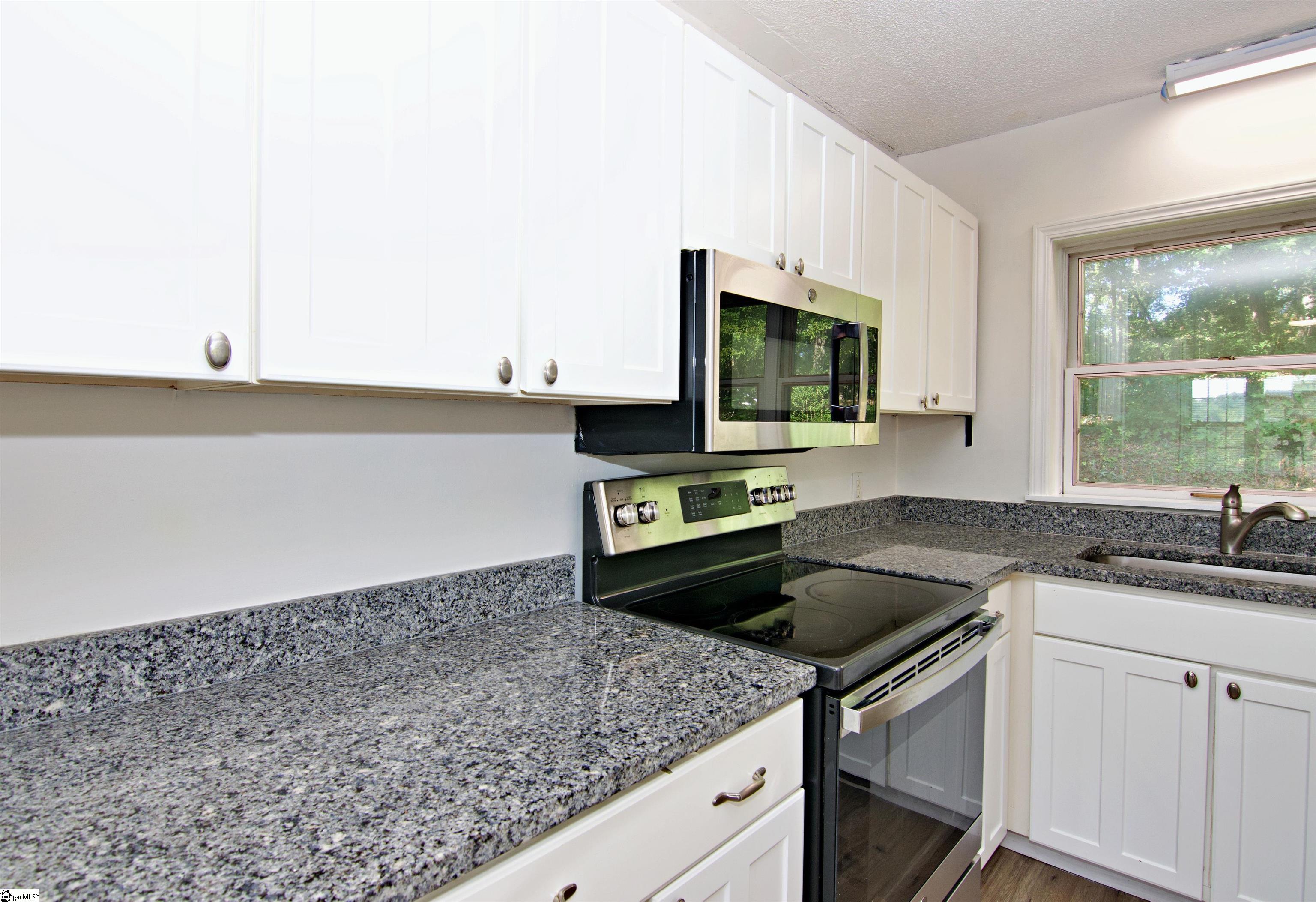 102 Broad Street Property Photo 10