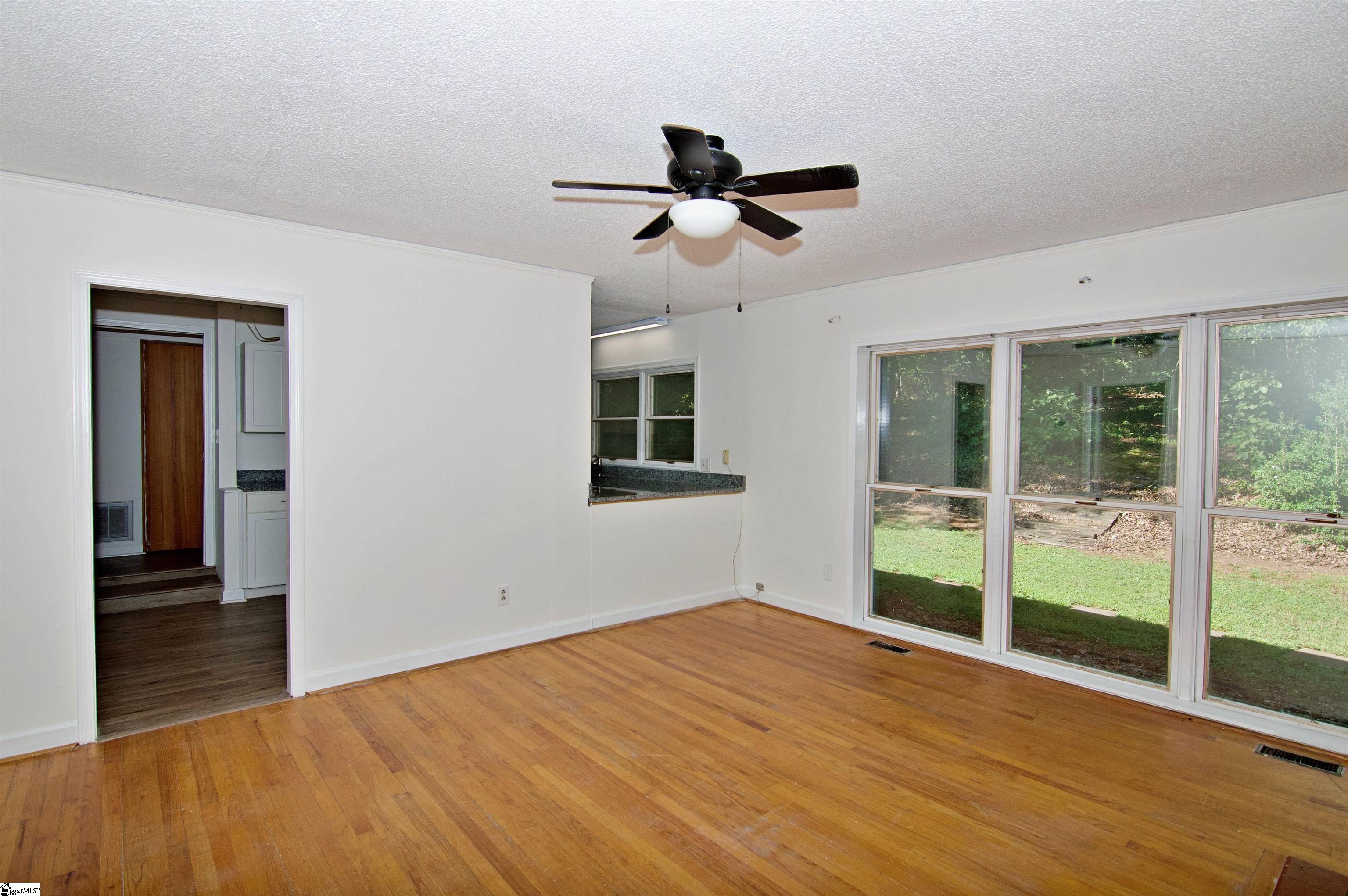 102 Broad Street Property Photo 14