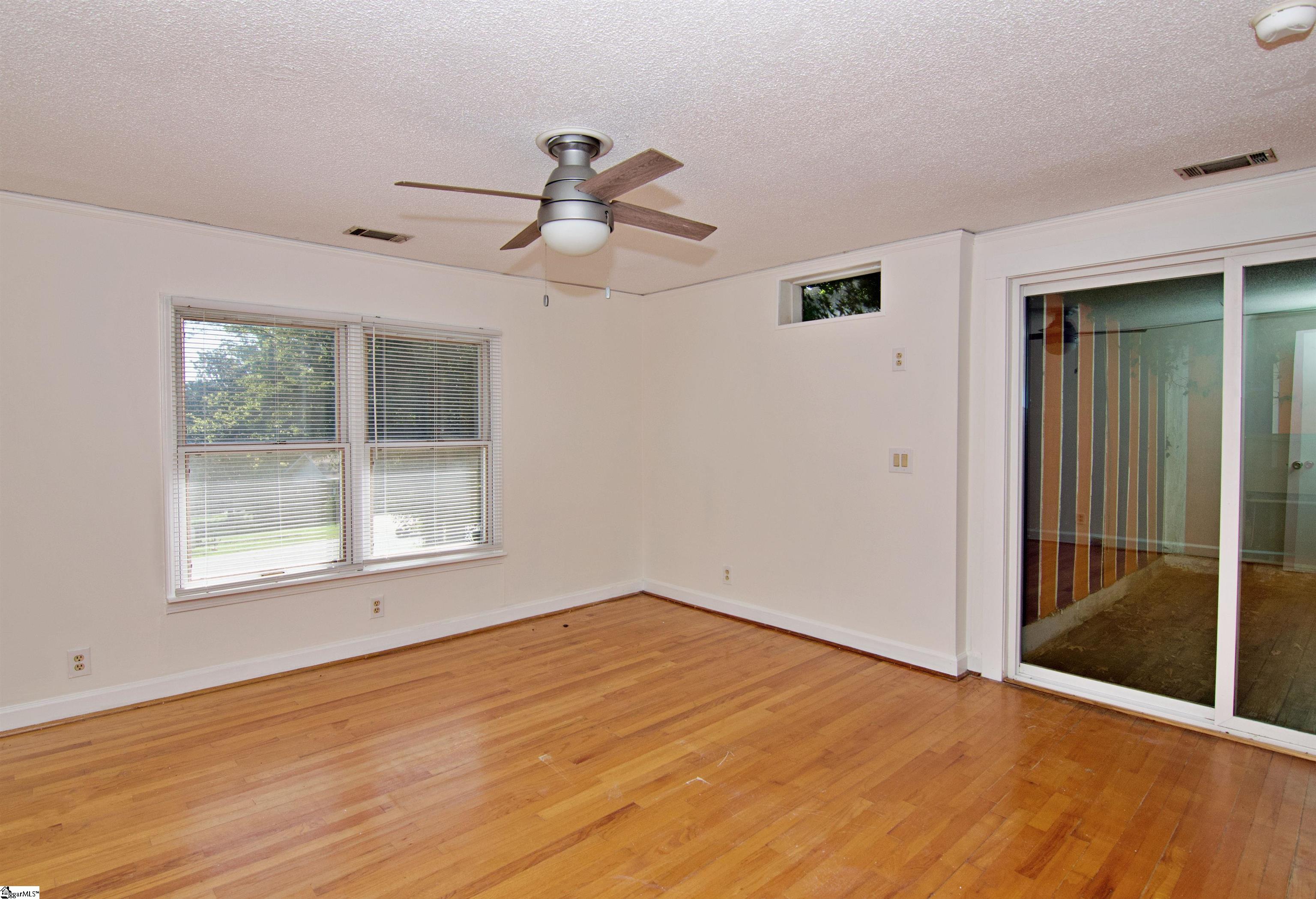 102 Broad Street Property Photo 17