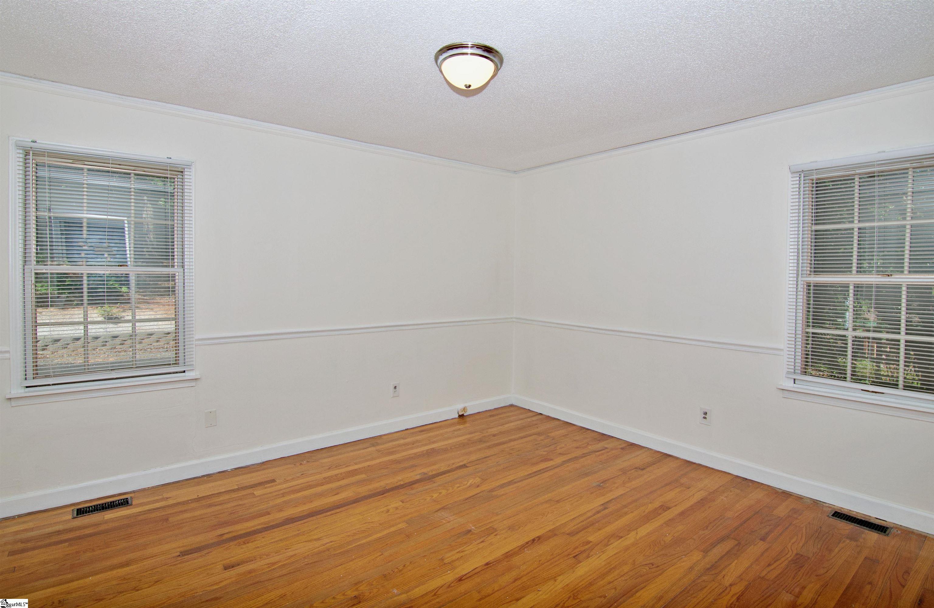 102 Broad Street Property Photo 27