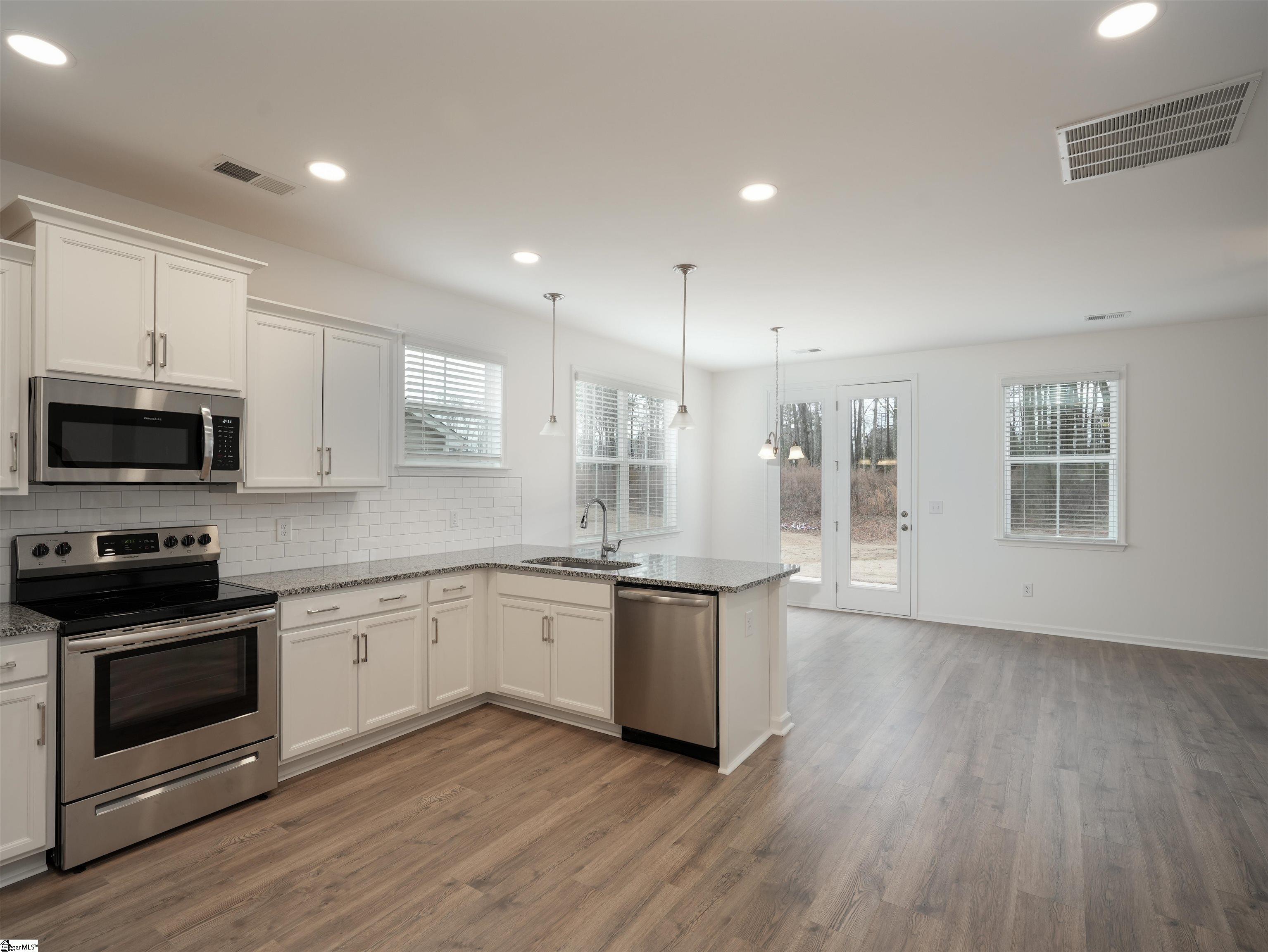 27 Thorne Street Property Photo 6