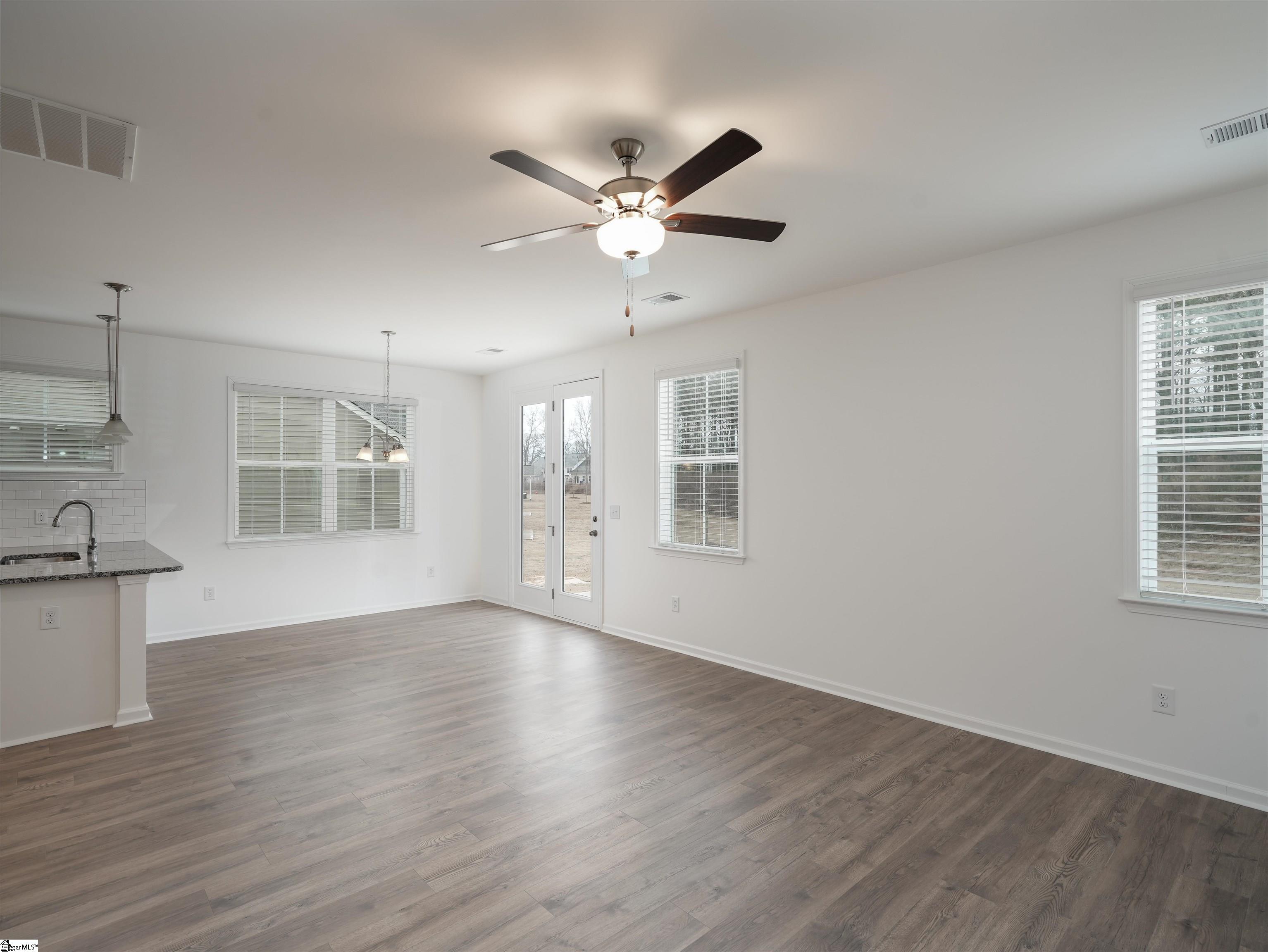 27 Thorne Street Property Photo 7