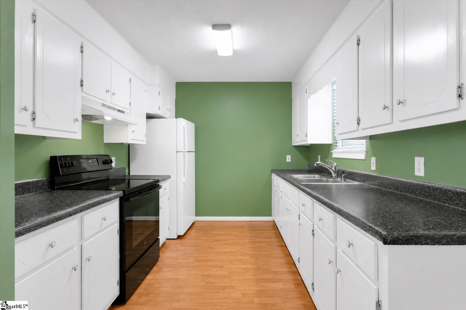 18 Genesis Court Property Photo 12