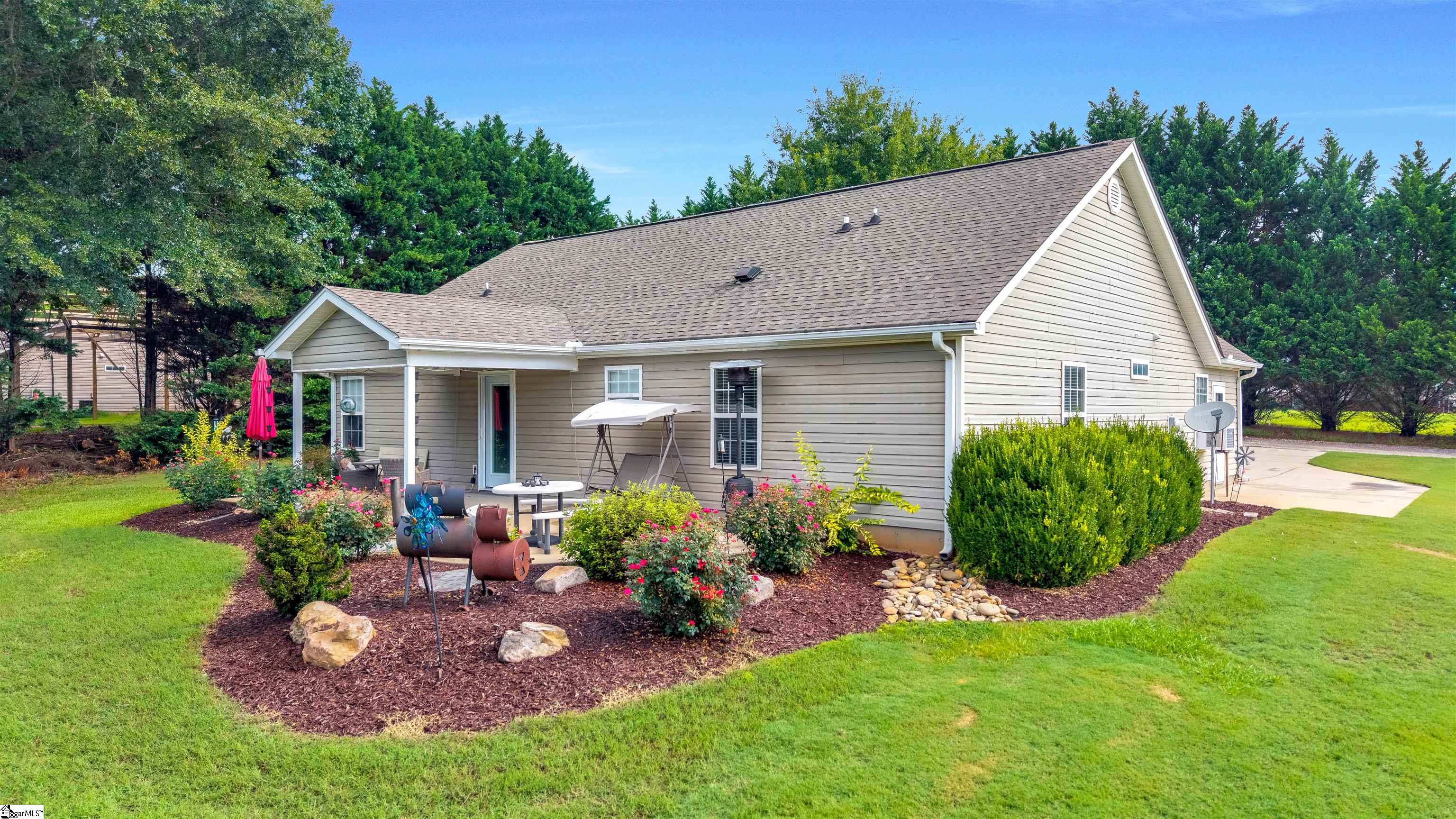 1 Berry Tree Court Property Photo 4
