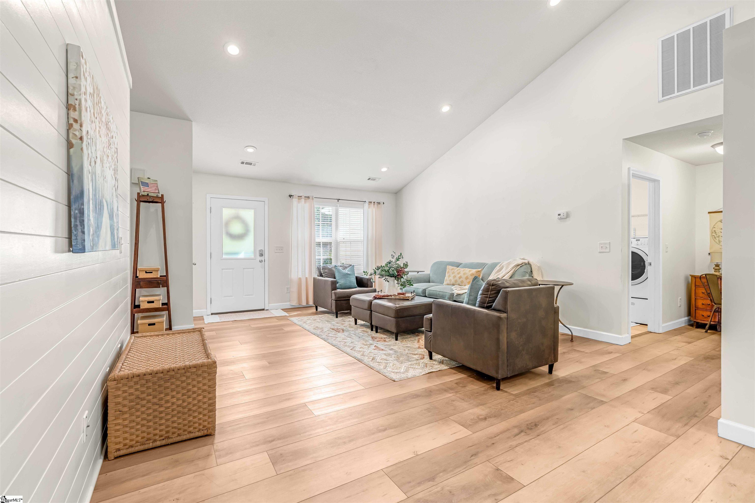 1 Berry Tree Court Property Photo 11