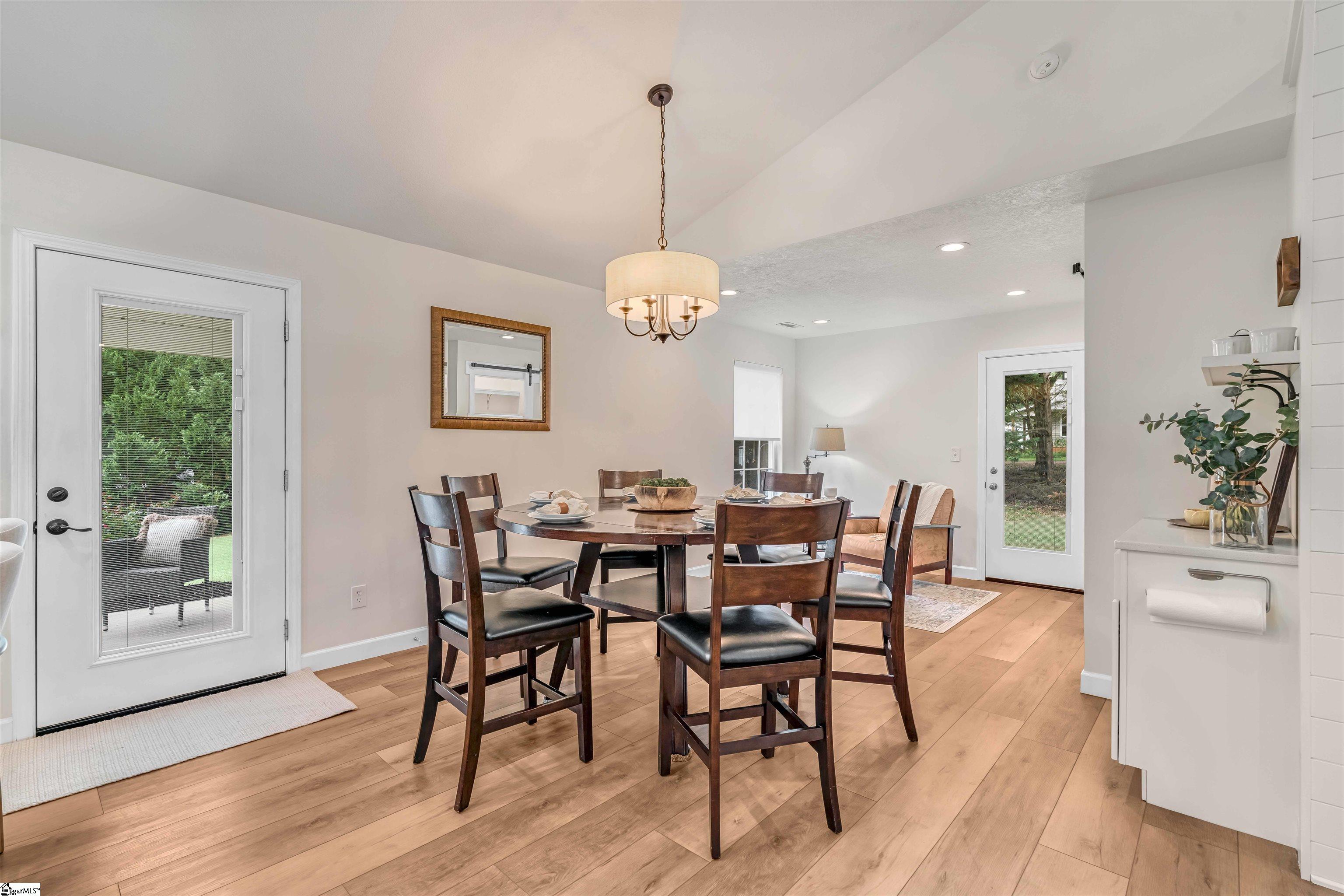 1 Berry Tree Court Property Photo 18