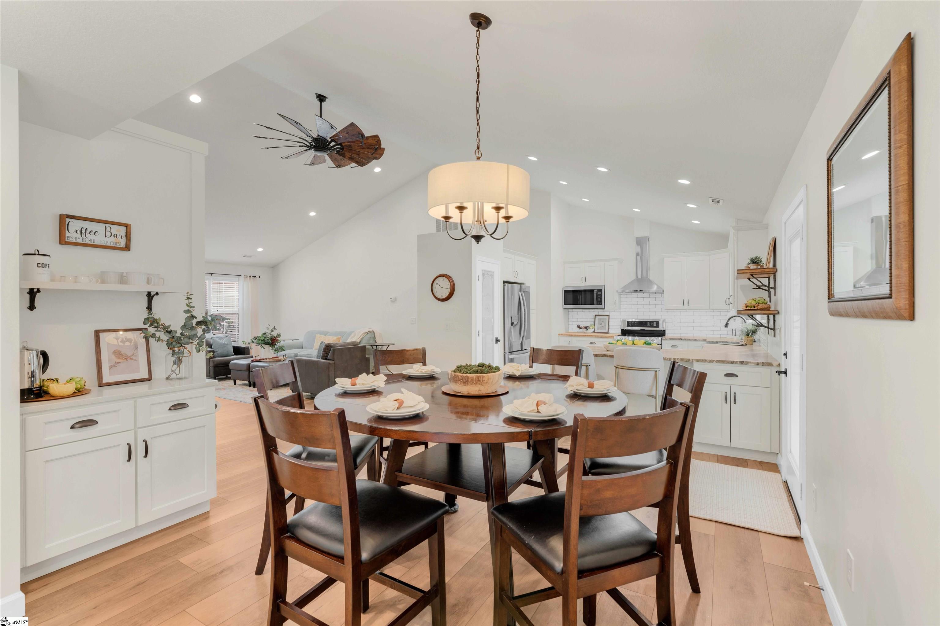 1 Berry Tree Court Property Photo 21