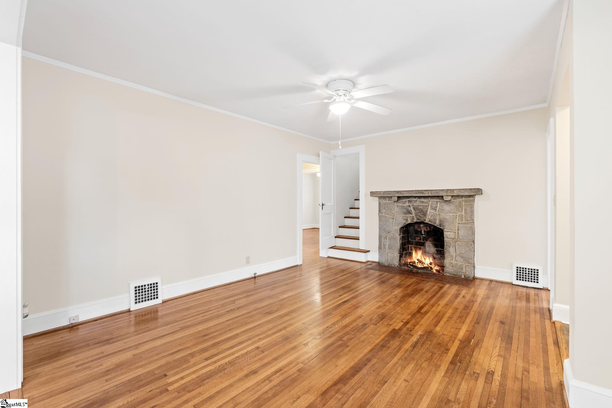 301 Brookwood Drive Property Photo 10