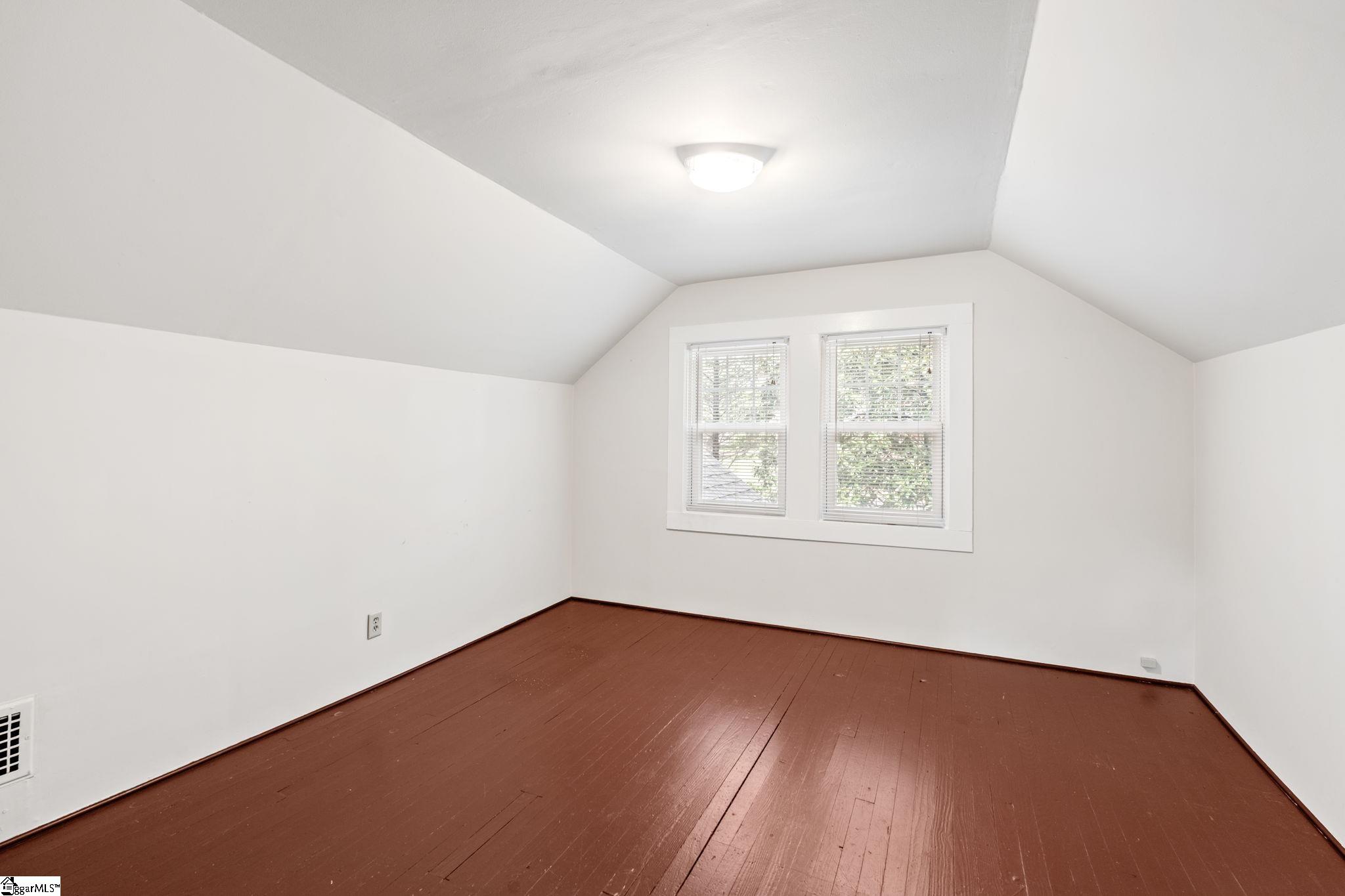 301 Brookwood Drive Property Photo 25