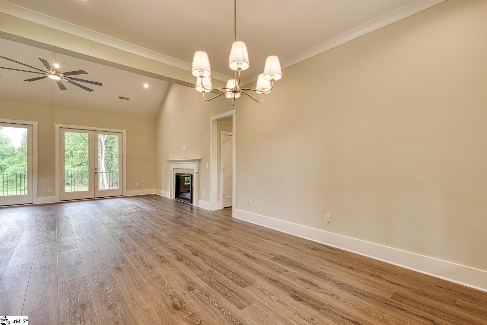586 Clifdale Road Property Photo 6