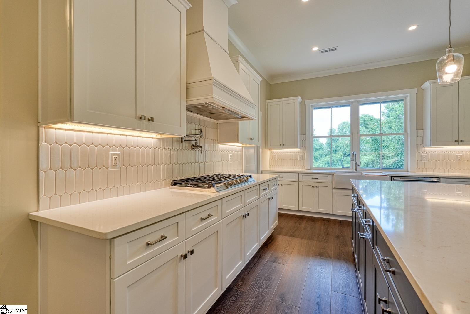 586 Clifdale Road Property Photo 17