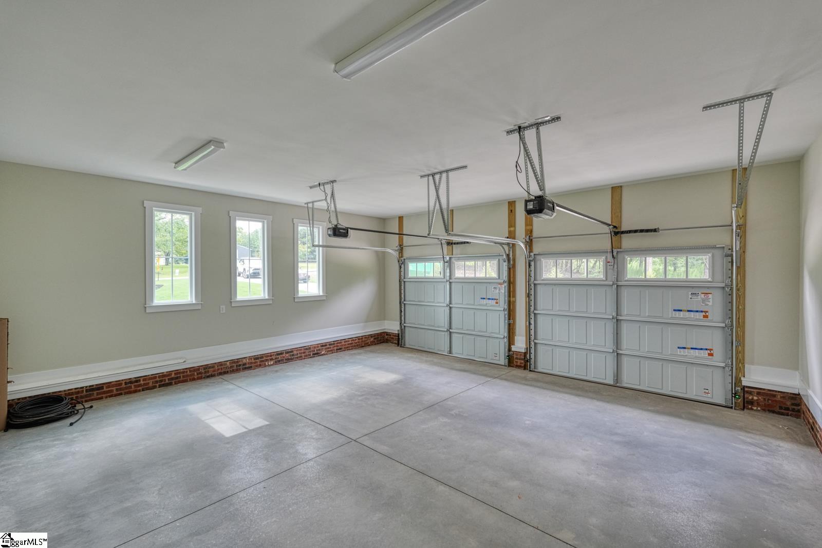 586 Clifdale Road Property Photo 27