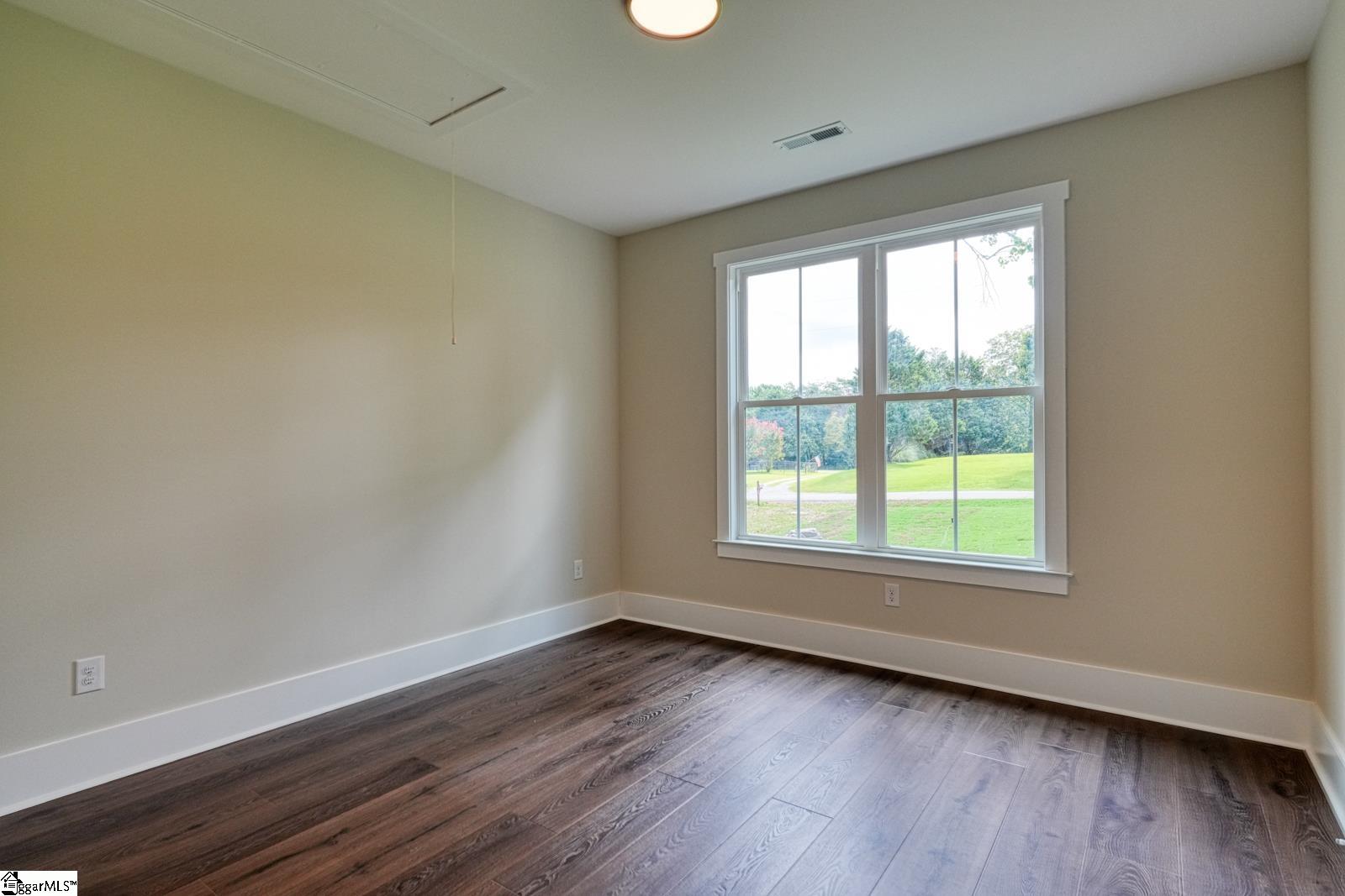 586 Clifdale Road Property Photo 31
