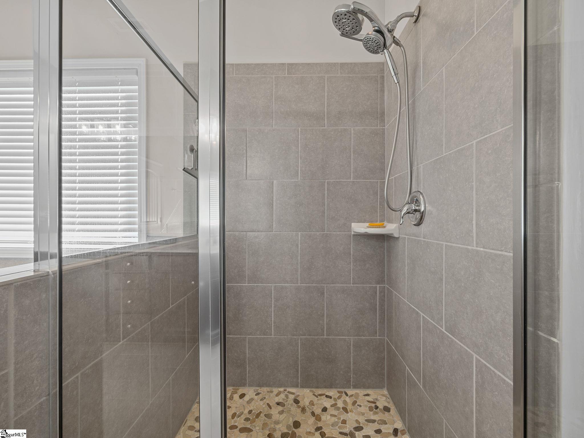 190 Colfax Drive Property Photo 25