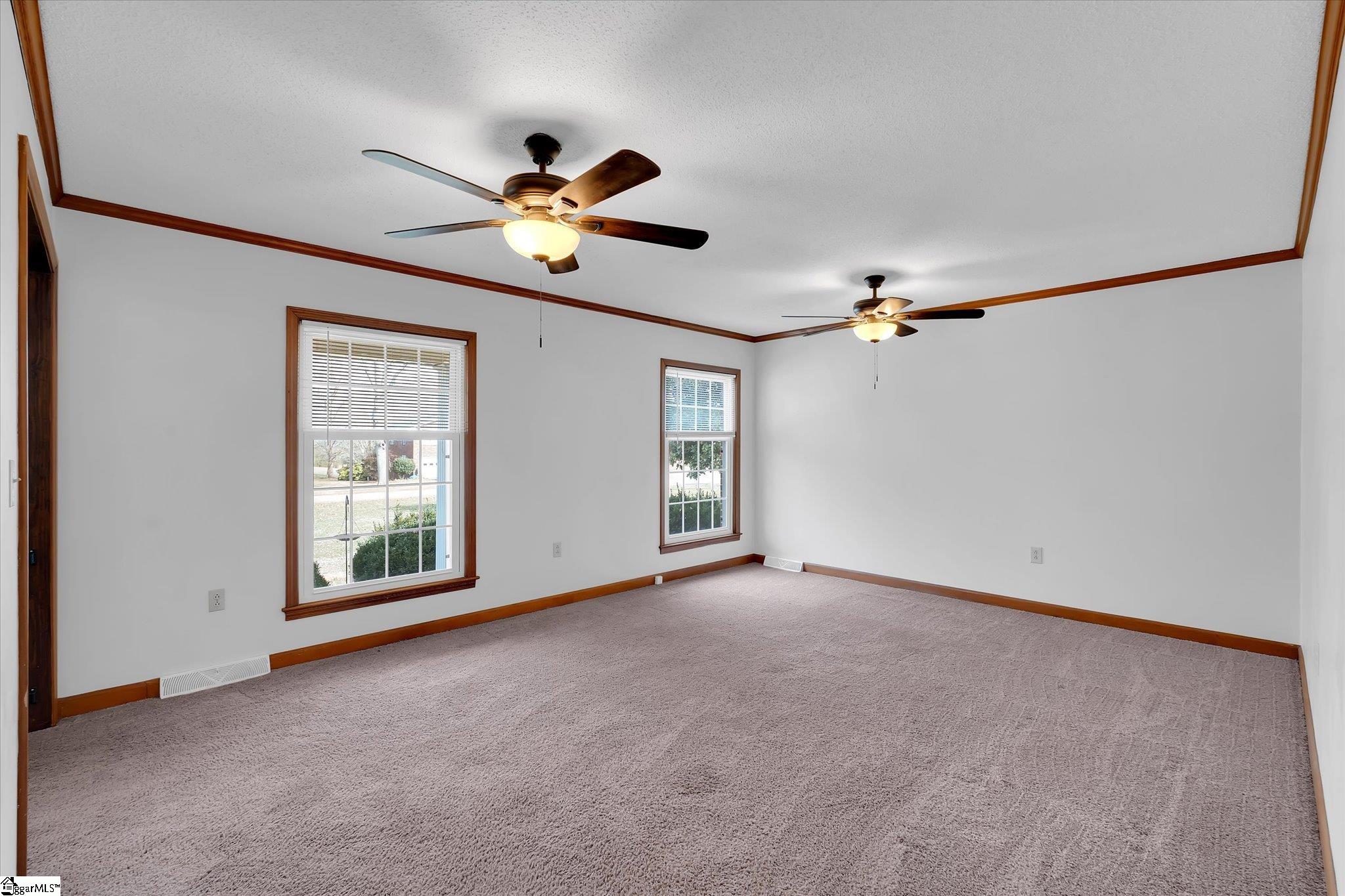 2114 Karen Lane Property Photo 4