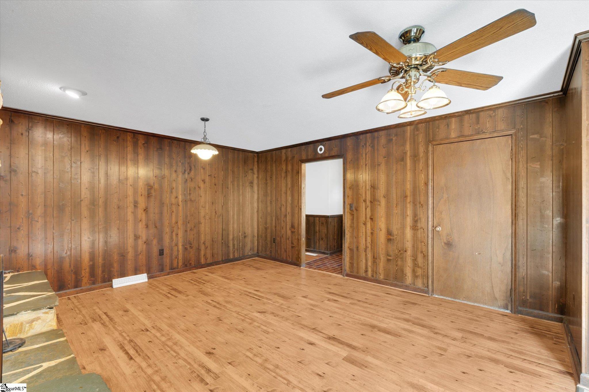 2114 Karen Lane Property Photo 12